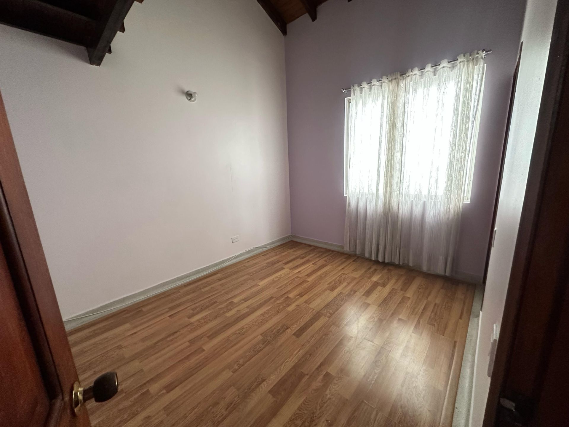 SE VENDE CASA SECTOR FUNDADORES 19..jpg