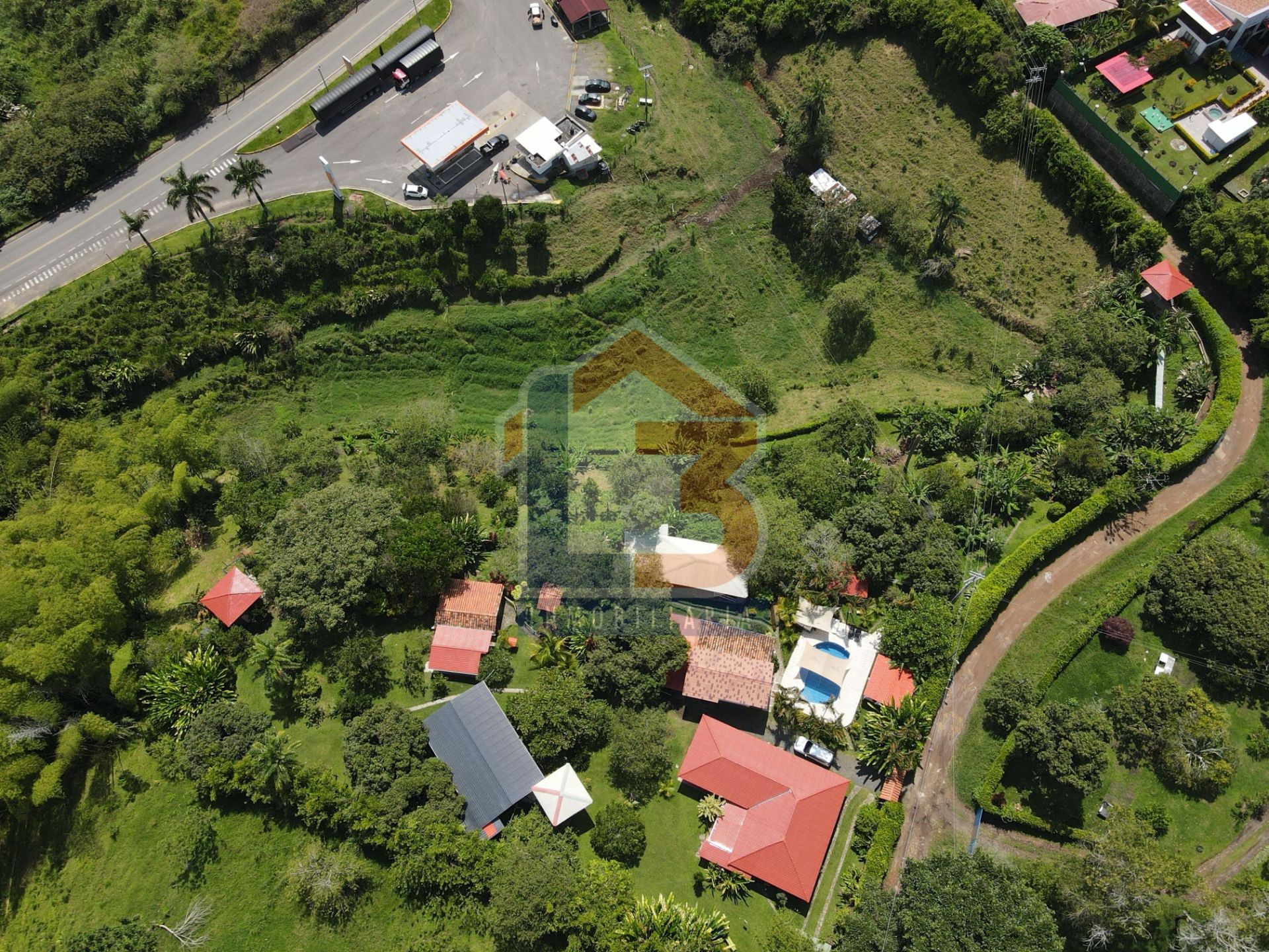 SE VENDE FINCA TURISTICA ALCALA  30..jpg