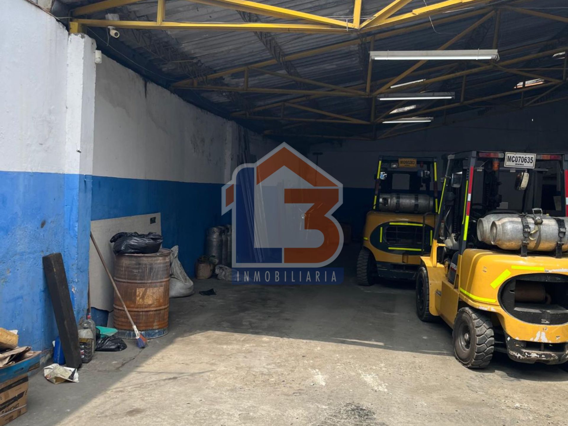 SE VENDE BODEGA EN CALI  4..jpg