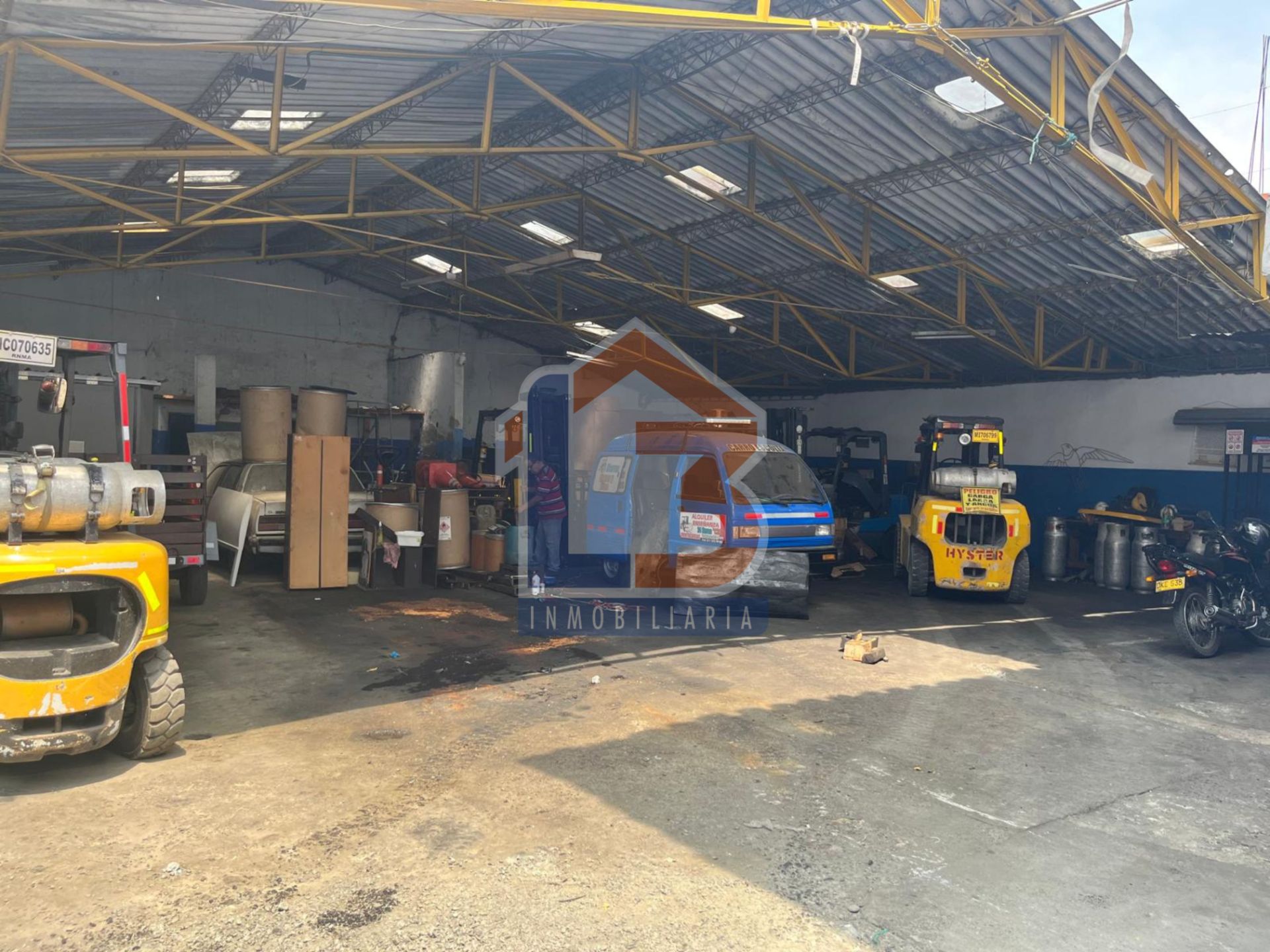 SE VENDE BODEGA EN CALI  6..jpg