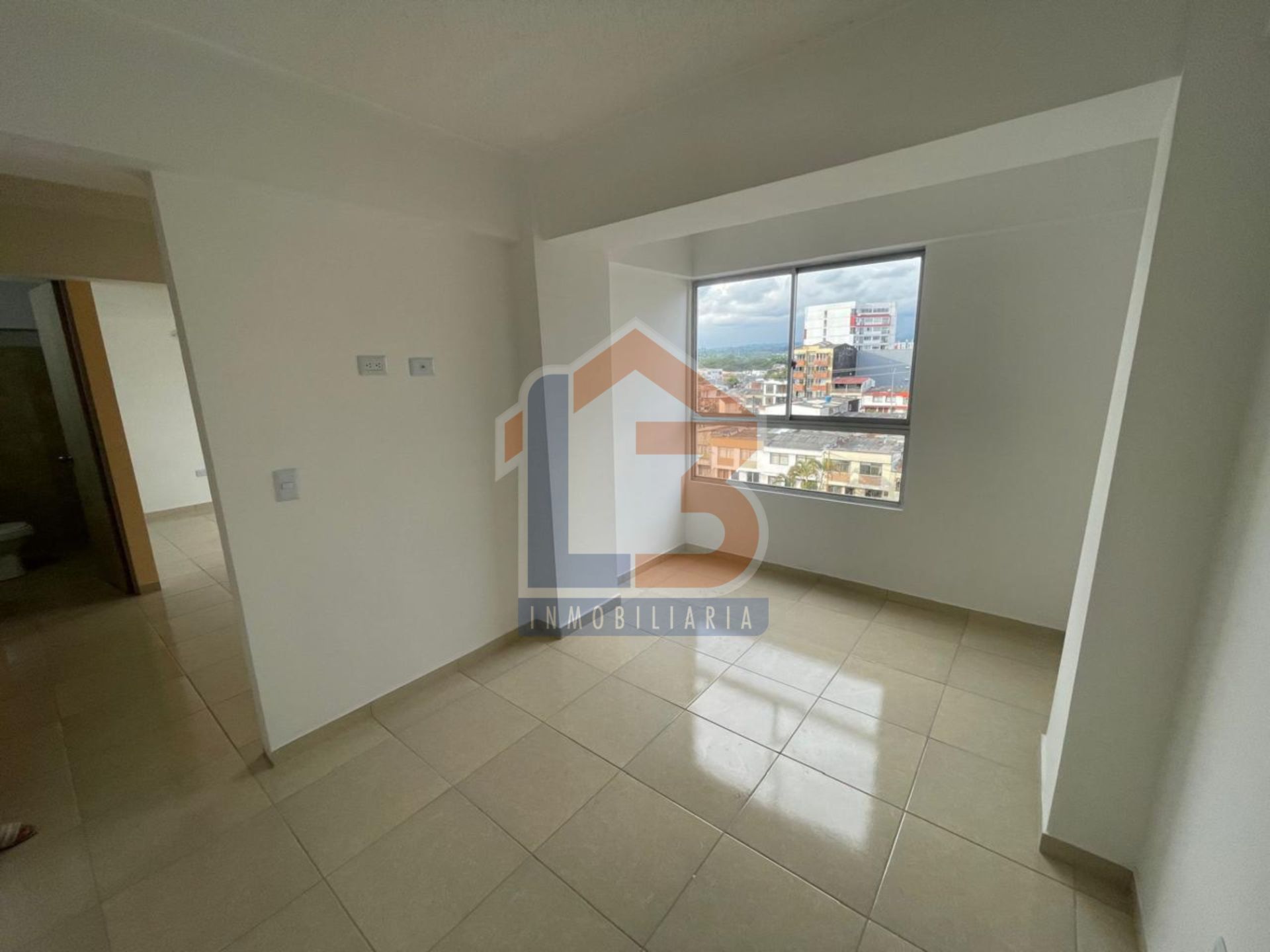 SE VENDE APARTAMENTO ALAMOS 23 16..jpg