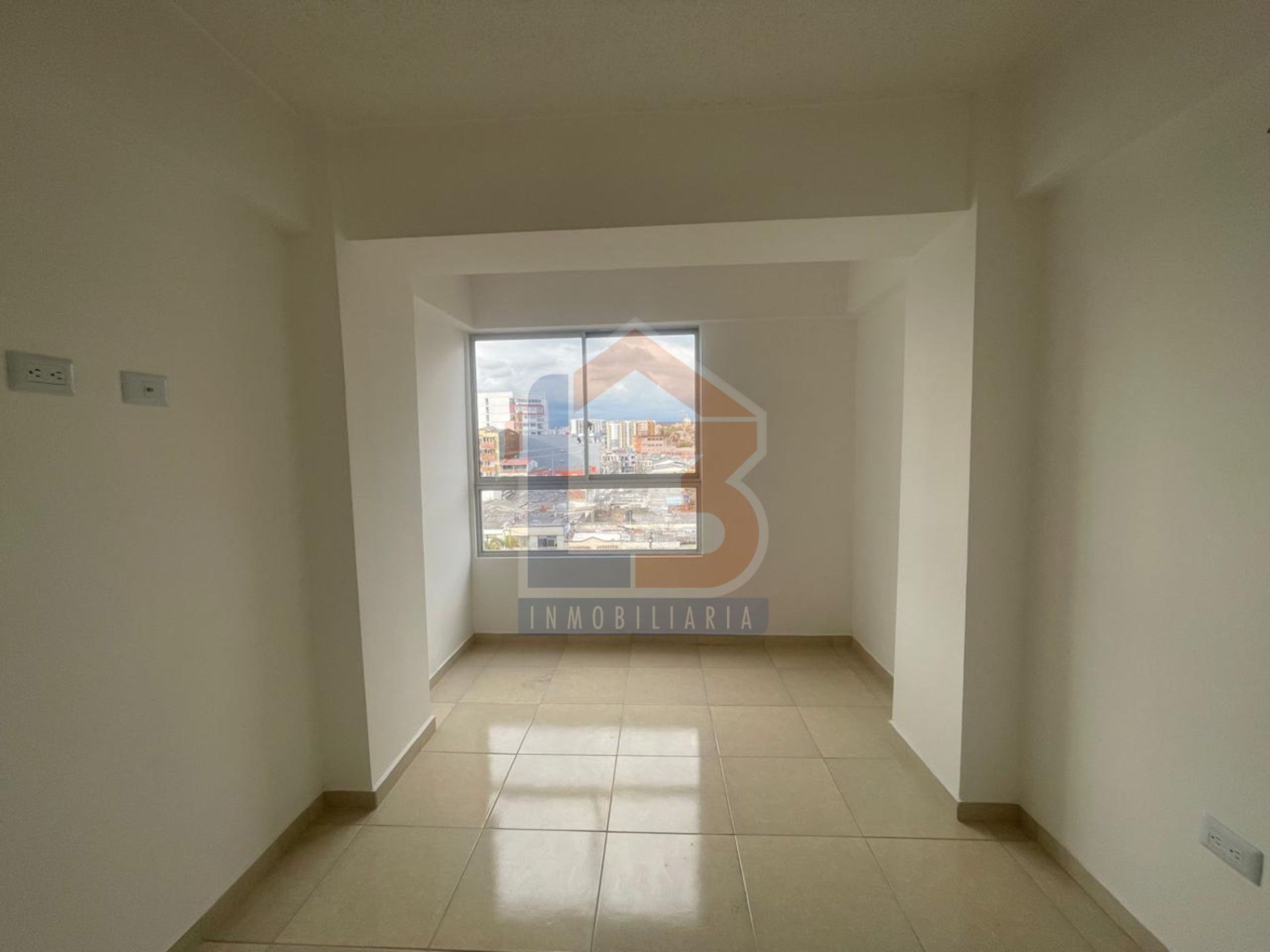 SE VENDE APARTAMENTO ALAMOS 23 22..jpg