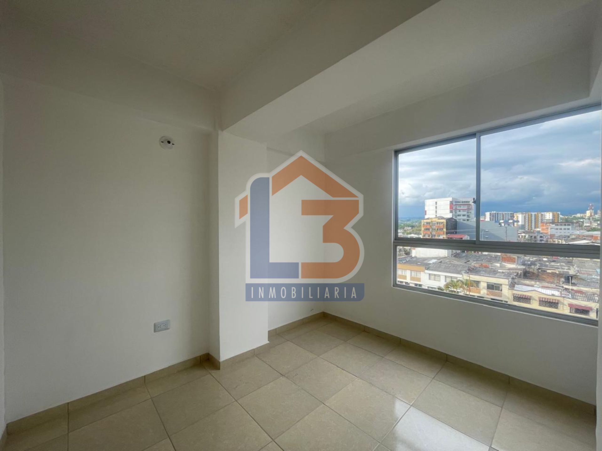 SE VENDE APARTAMENTO ALAMOS 23 27..jpg