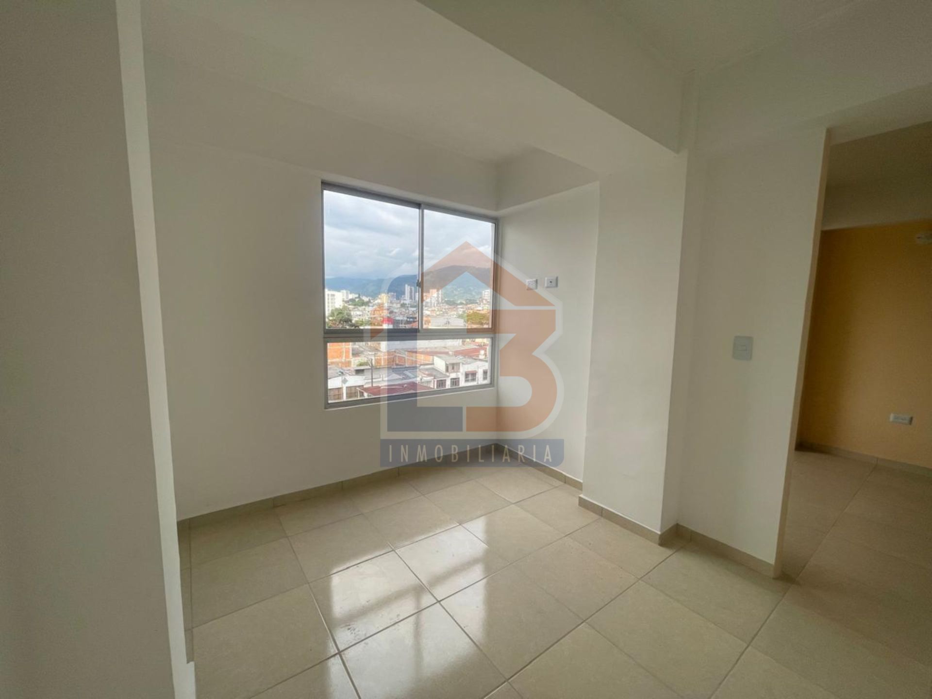 SE VENDE APARTAMENTO ALAMOS 23 28..jpg