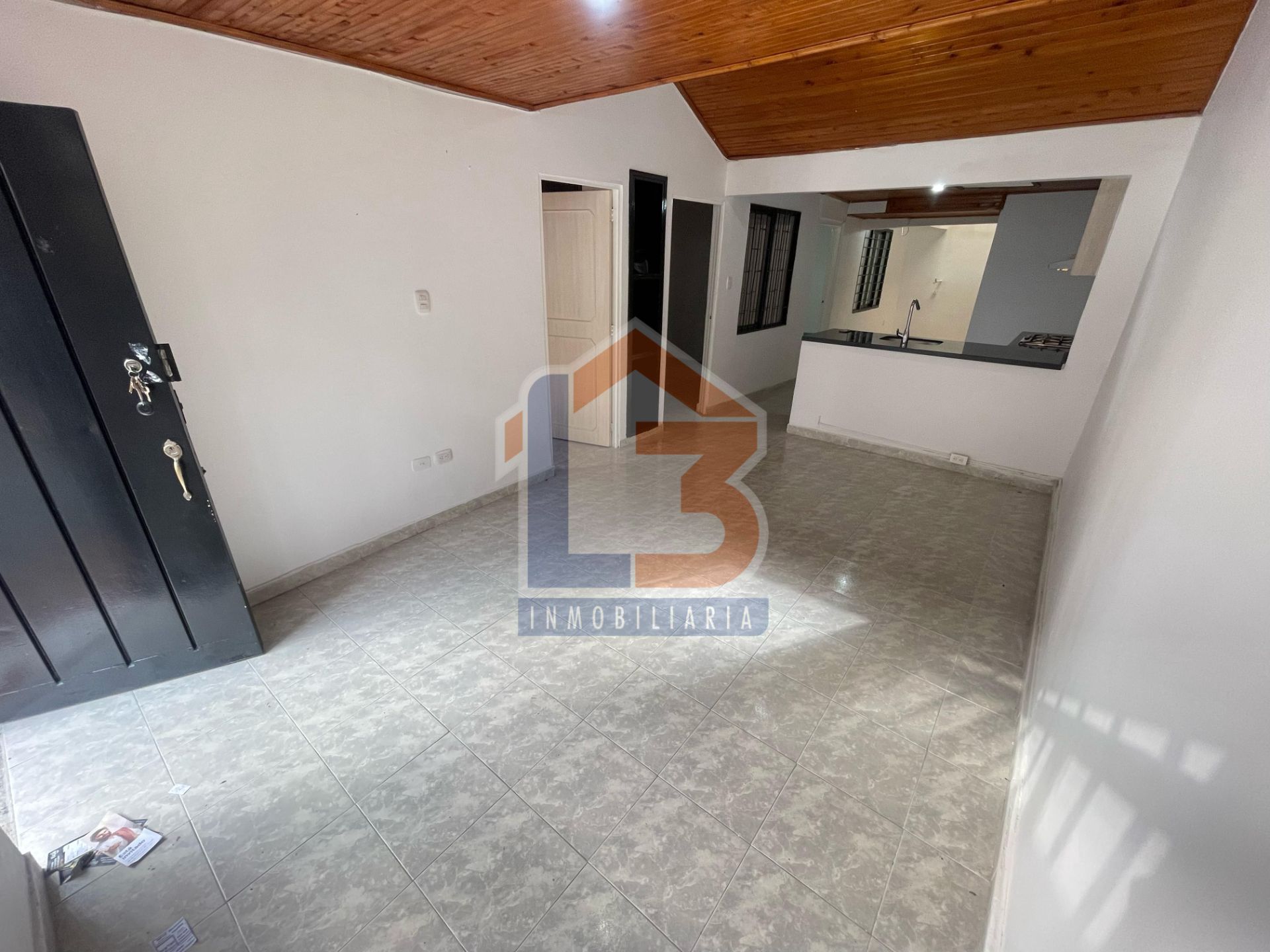 SE VENDE CASA EN EL SECTOR LIMONAR 1..jpg