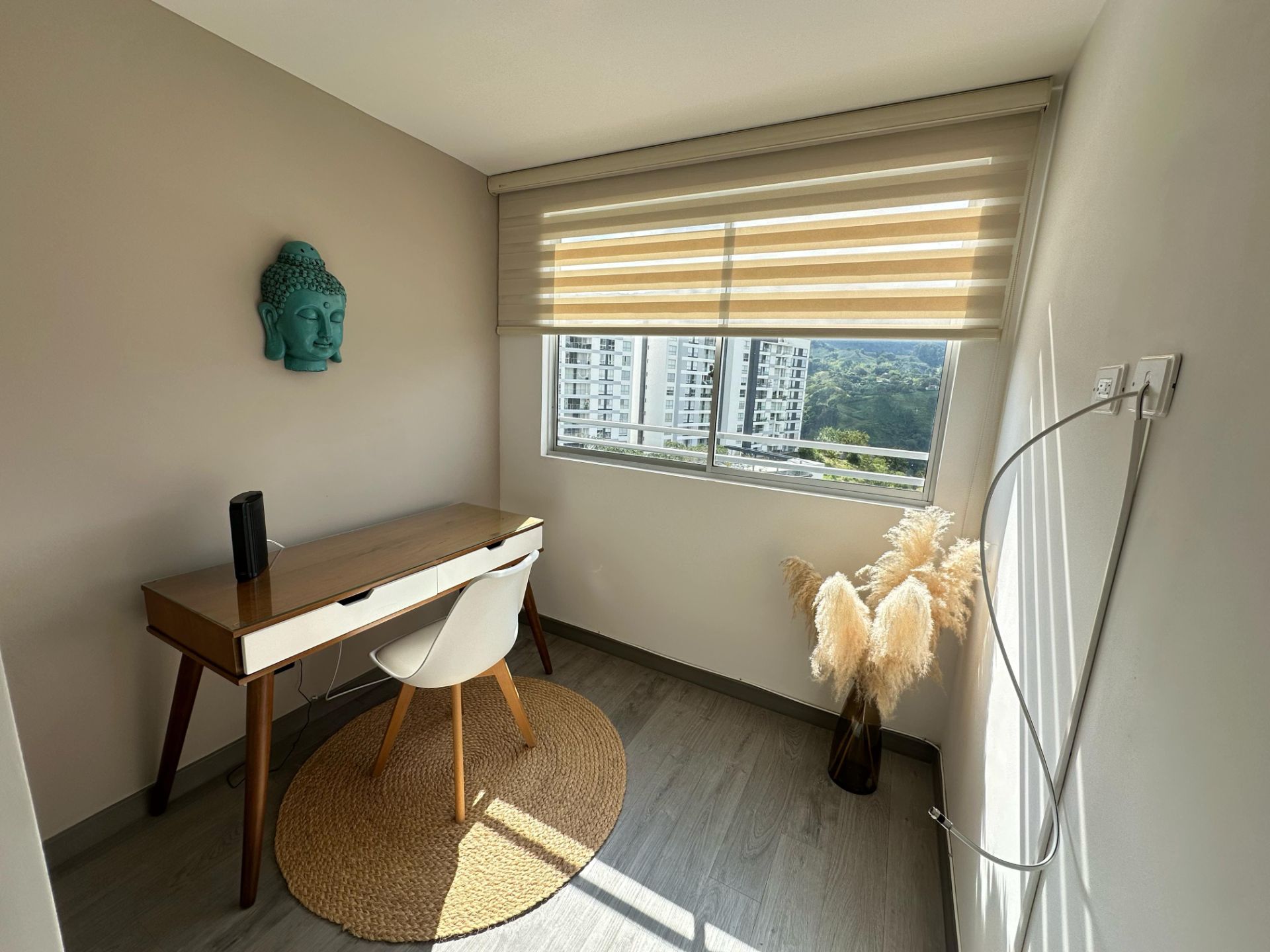 Hermoso apartamento amoblado moderno y lujoso en avenida centenario  (41).jpg