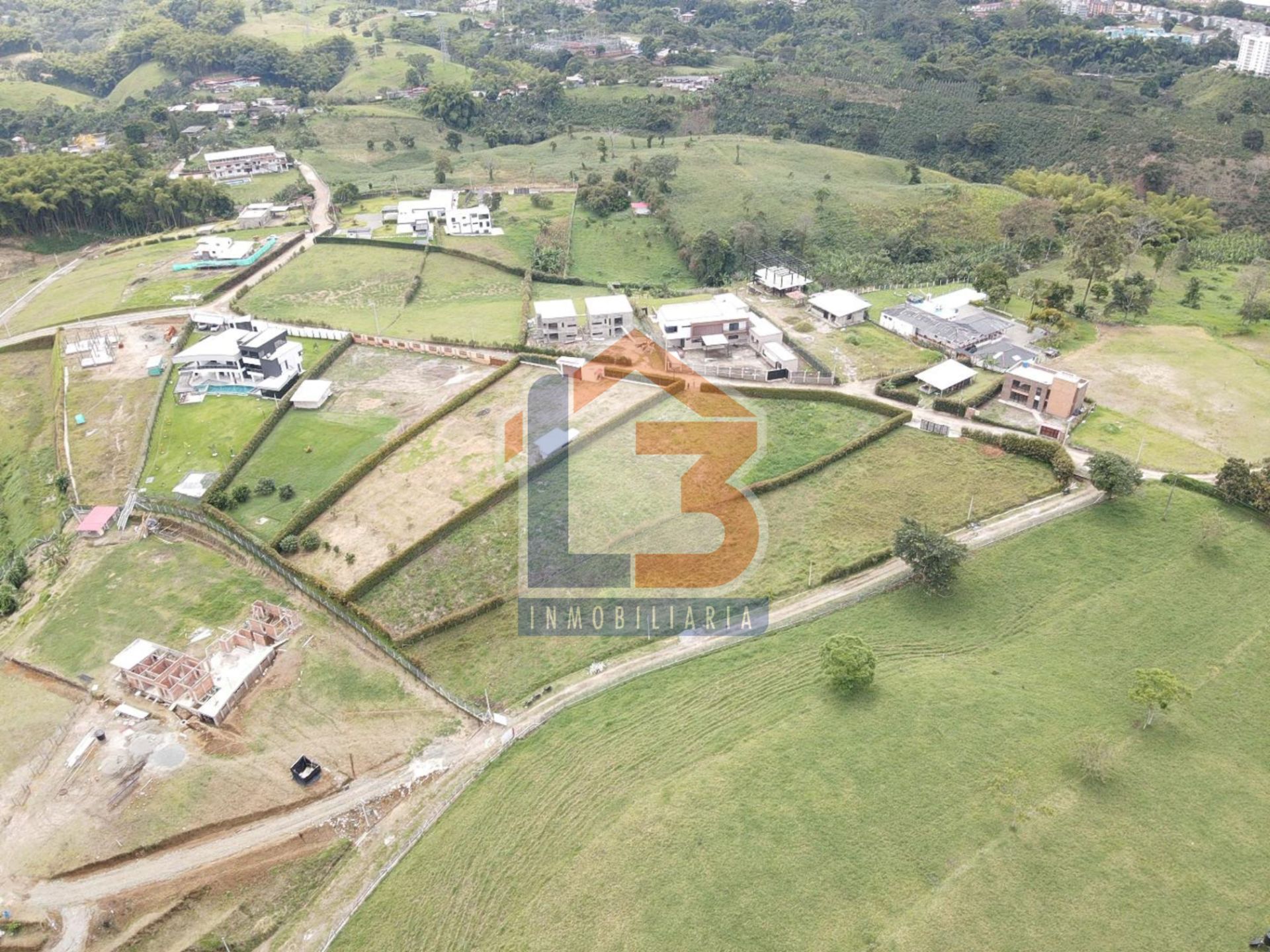 SE VENDE LOTE EN HOJAS ANCHAS  (12).jpg