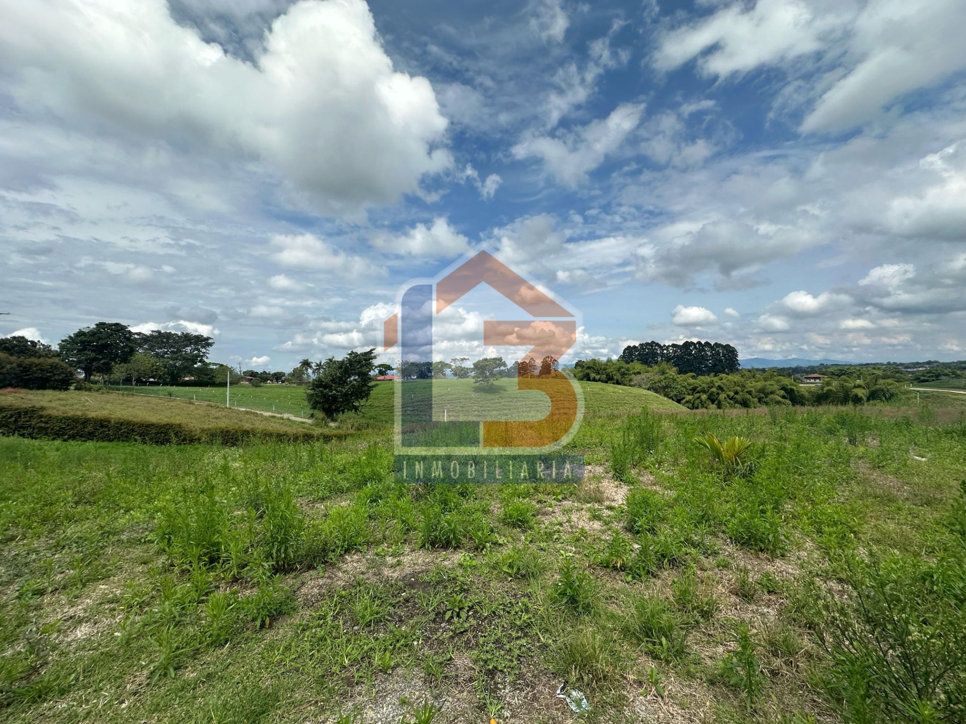 SE VENDE LOTE EN HOJAS ANCHAS  (13).jpg