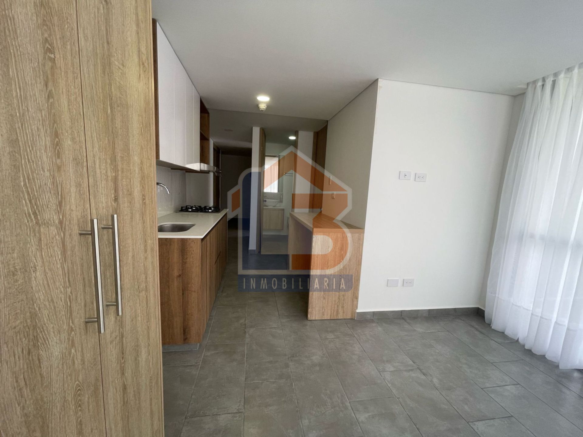 SE VENDE APTO  EN EL SECTOR LA CASTELLANA 1..jpg