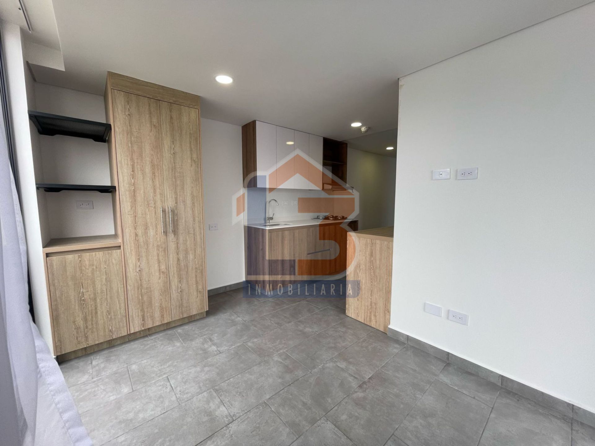 SE VENDE APTO  EN EL SECTOR LA CASTELLANA 5..jpg