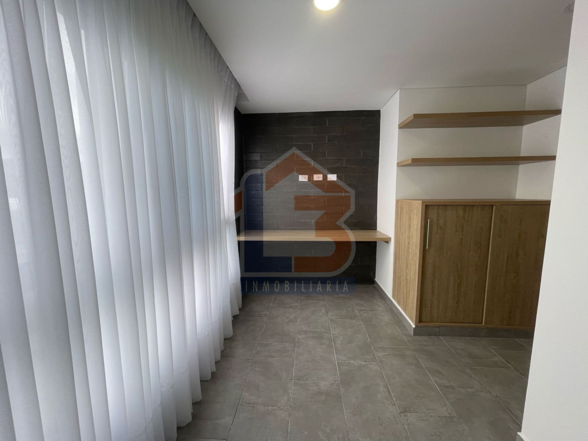 SE VENDE APTO  EN EL SECTOR LA CASTELLANA 7..jpg