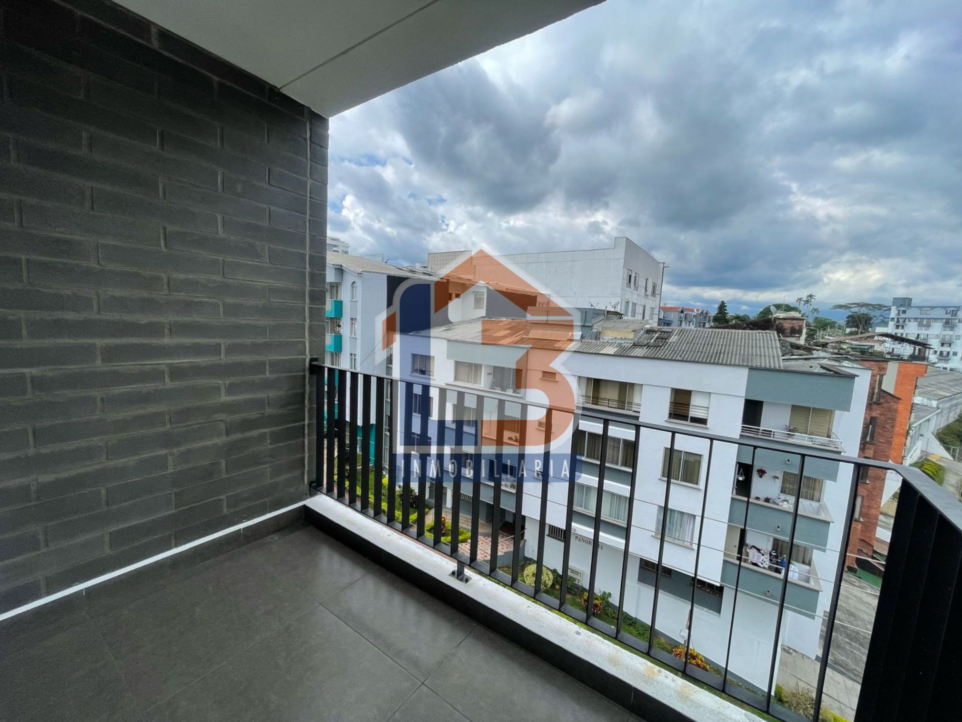 SE VENDE APTO  EN EL SECTOR LA CASTELLANA 14..jpg