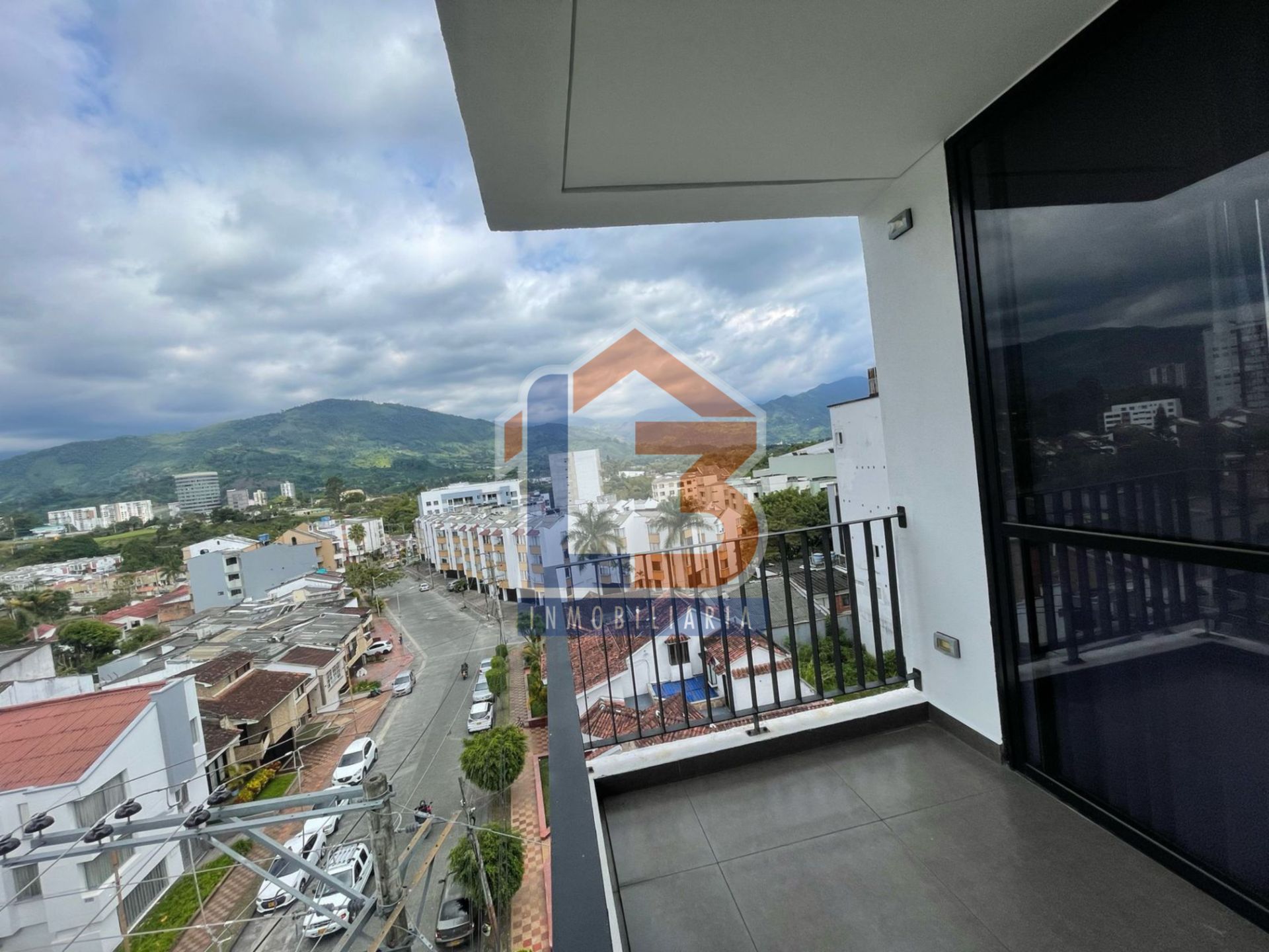 SE VENDE APTO  EN EL SECTOR LA CASTELLANA 13..jpg