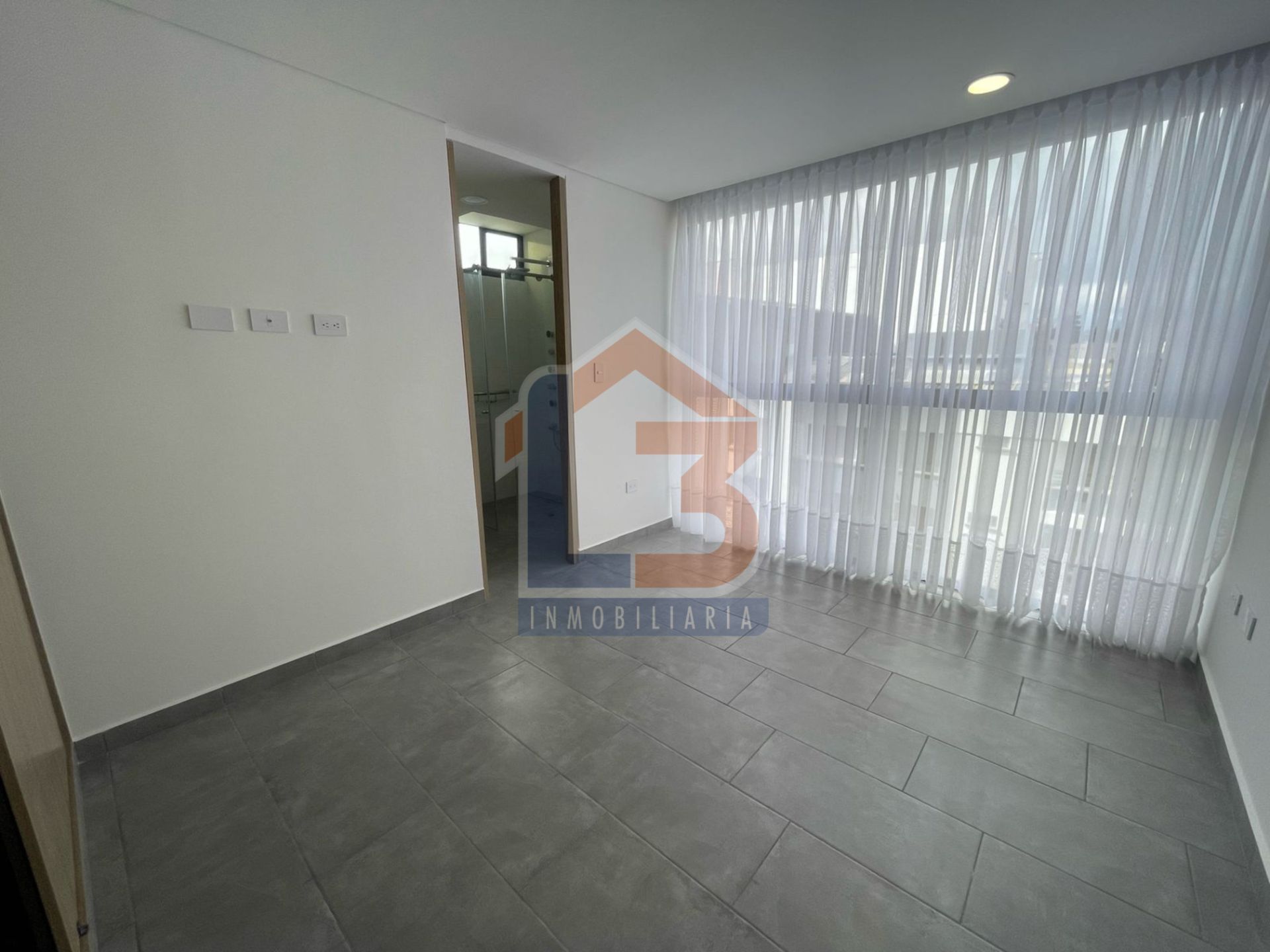 SE VENDE APTO  EN EL SECTOR LA CASTELLANA 18..jpg