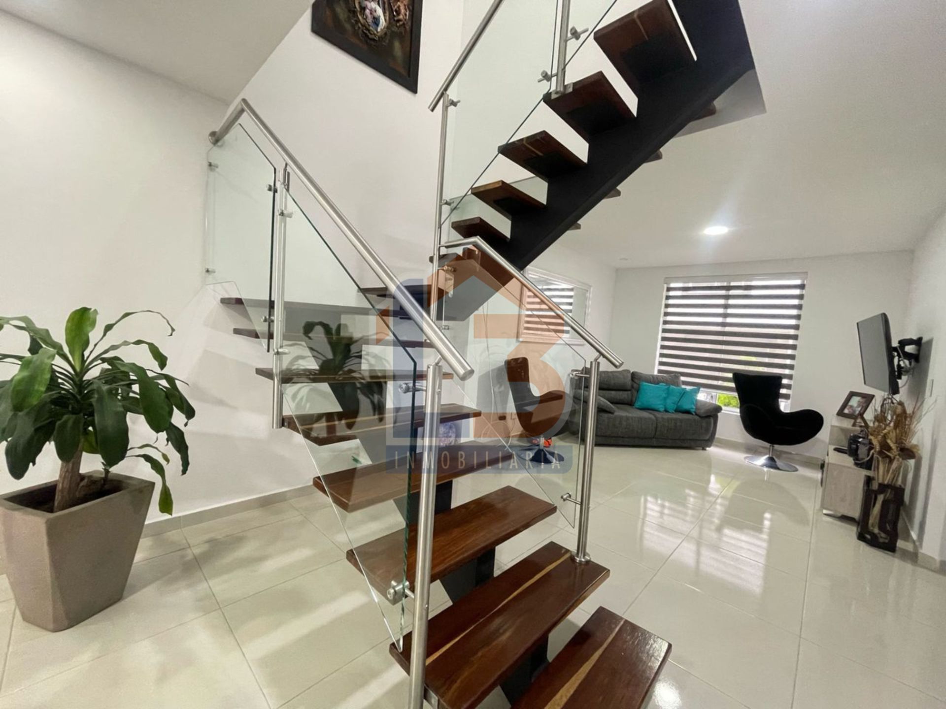 SE VENDE CASA AL NORTE  3..jpg