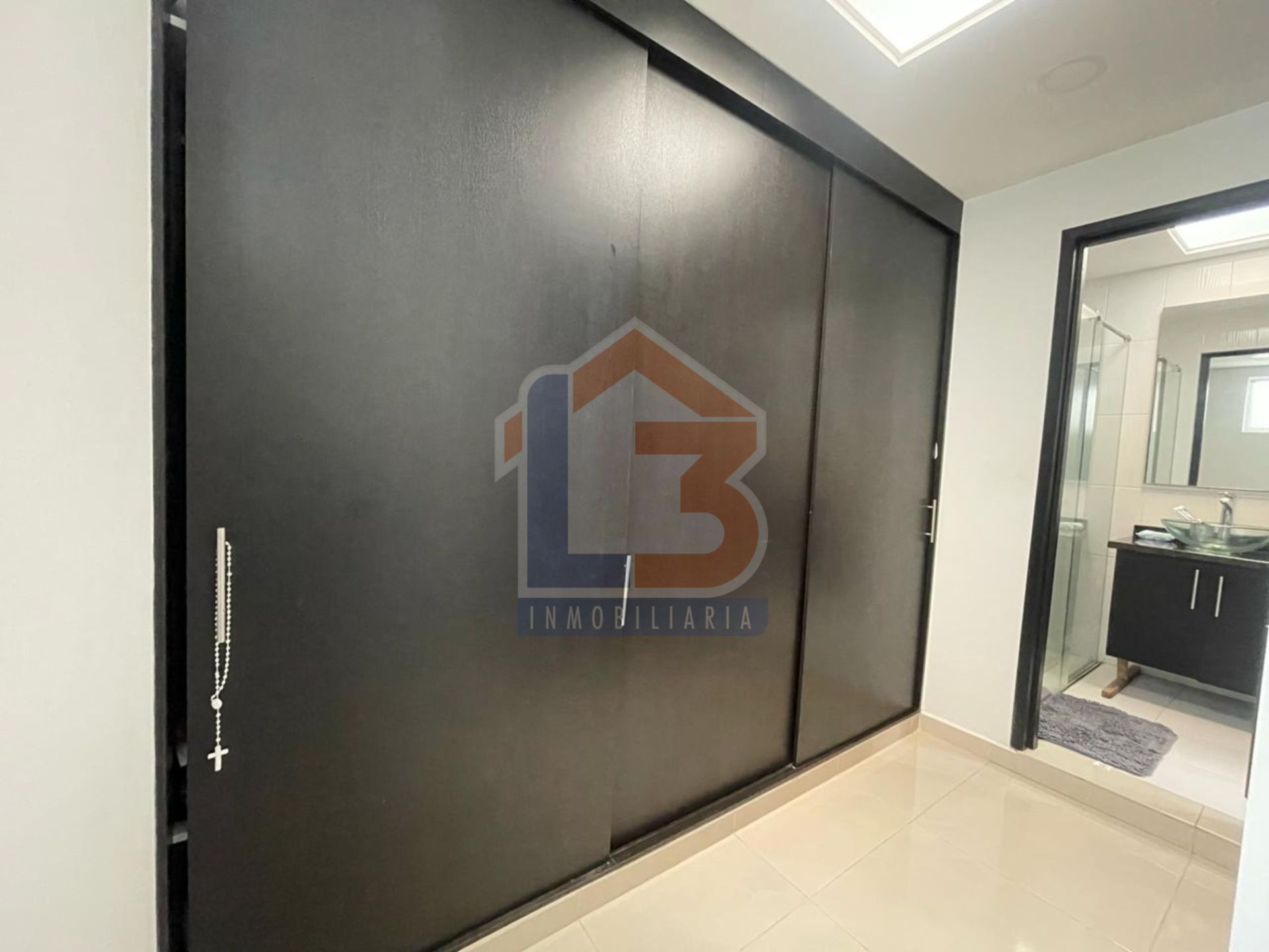 SE VENDE CASA AL NORTE  13..jpg