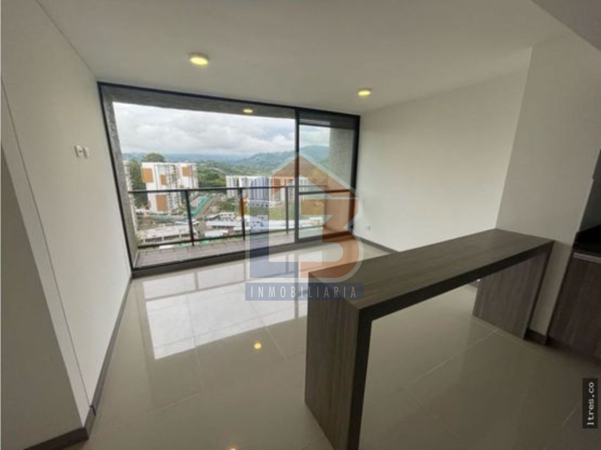 SE VENDE APTO AV. CENTENARIO 1..jpg