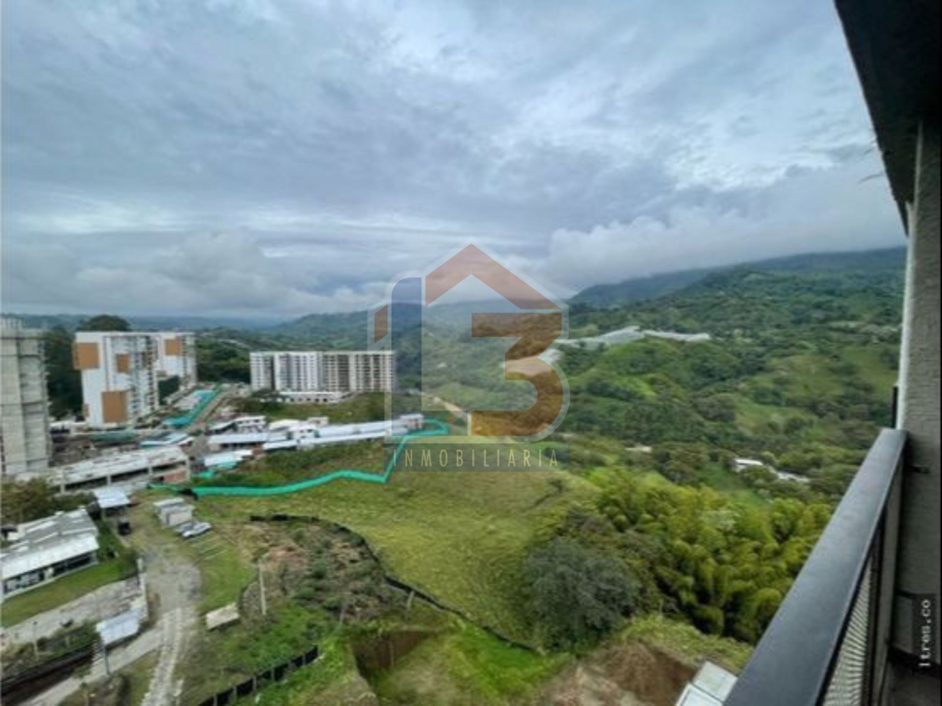 SE VENDE APTO AV. CENTENARIO 2..jpg