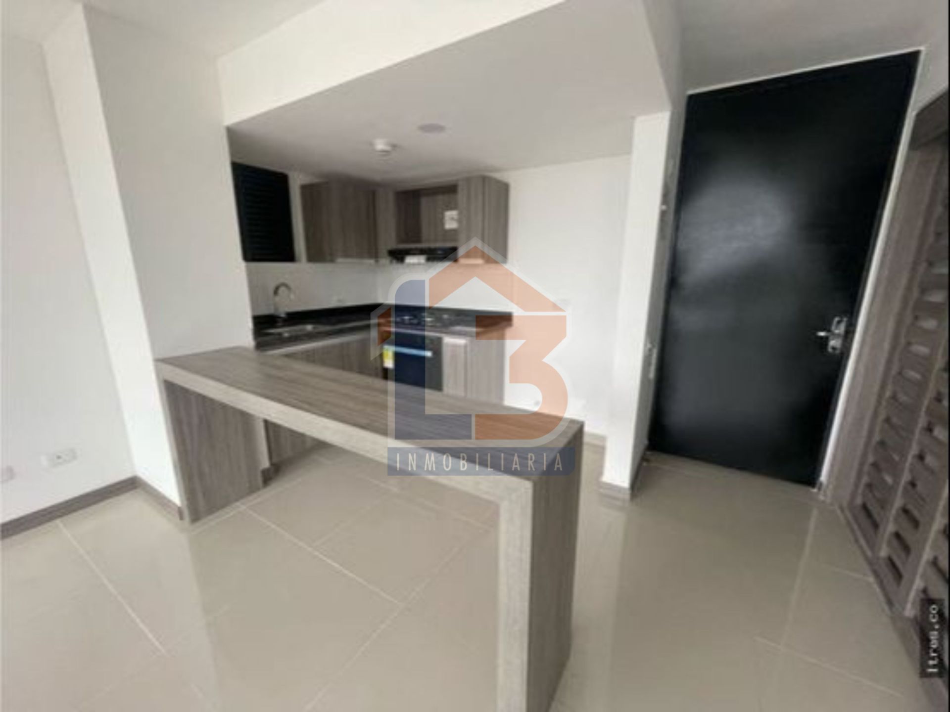 SE VENDE APTO AV. CENTENARIO 3..jpg