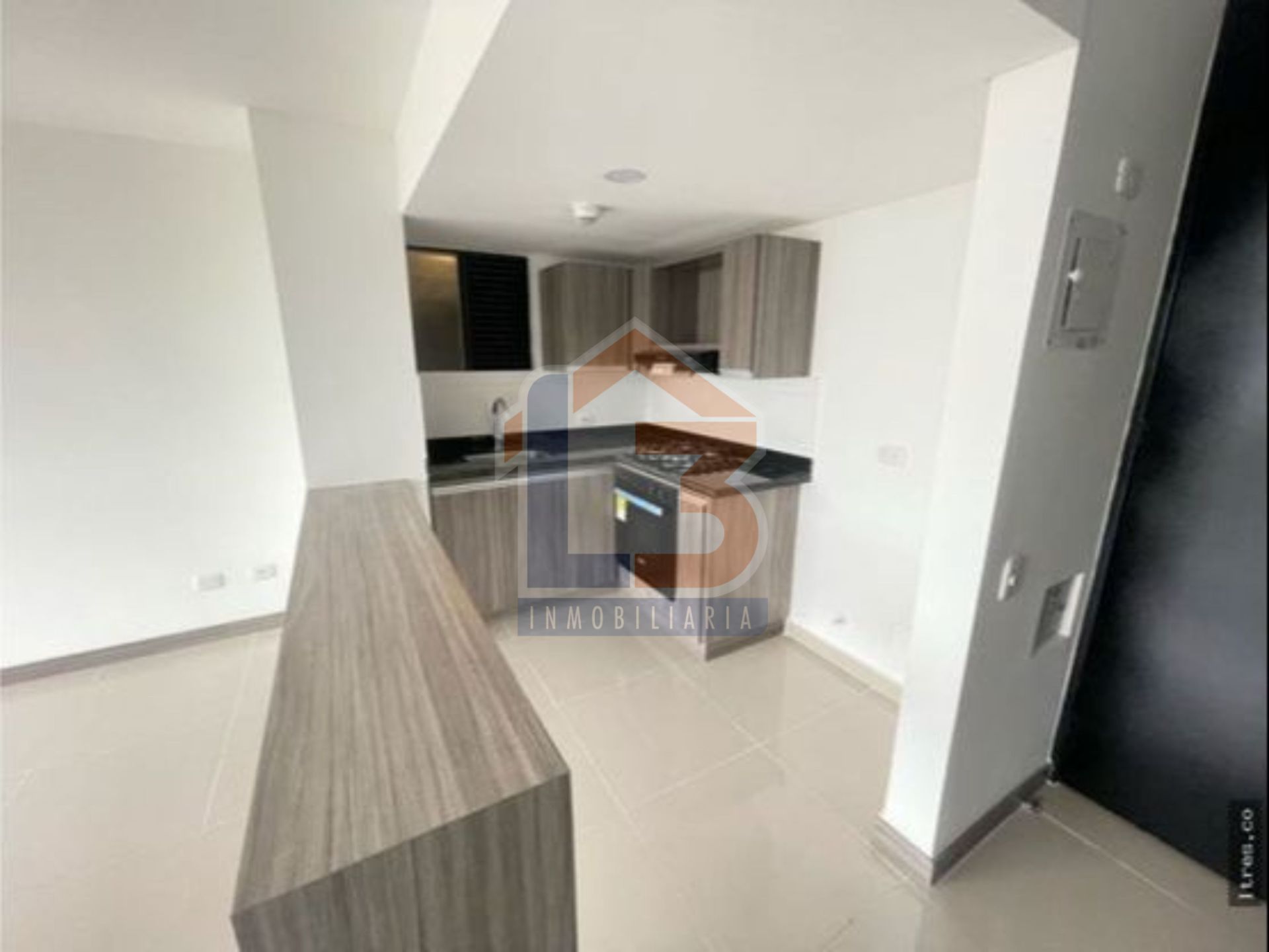 SE VENDE APTO AV. CENTENARIO 4..jpg