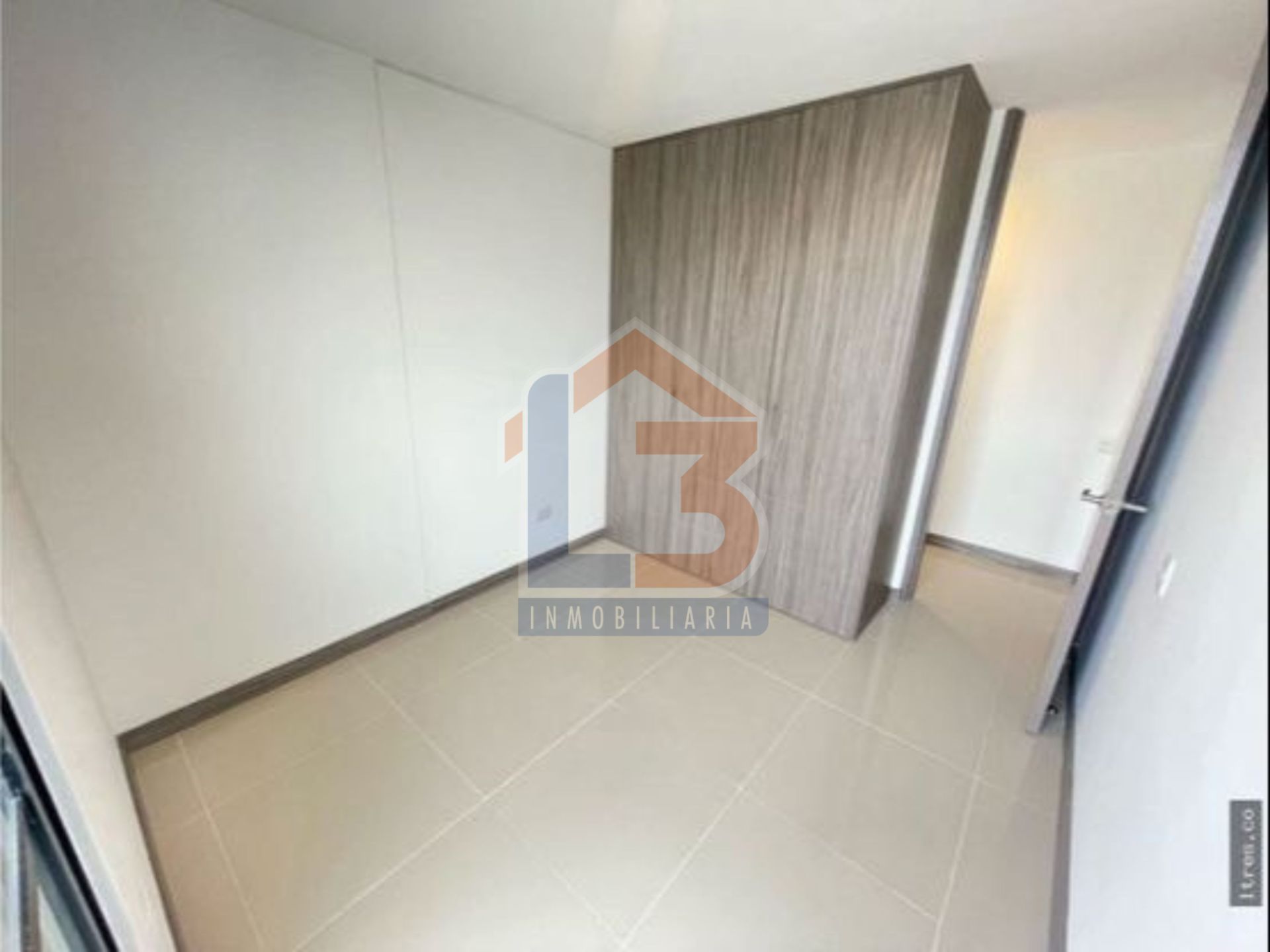 SE VENDE APTO AV. CENTENARIO 14..jpg