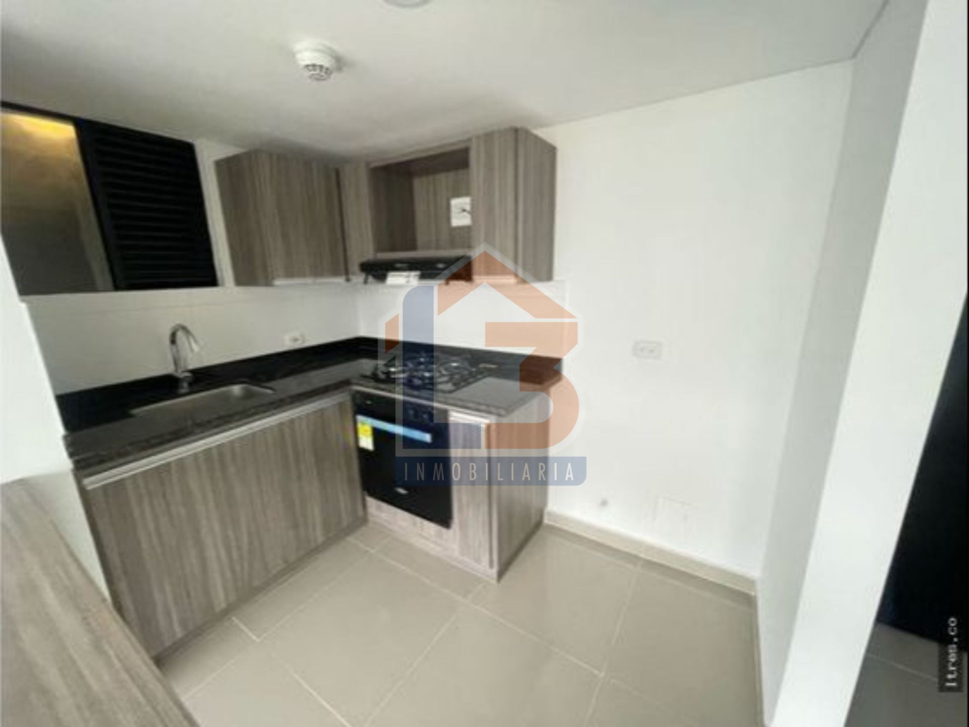 SE VENDE APTO AV. CENTENARIO 23..jpg