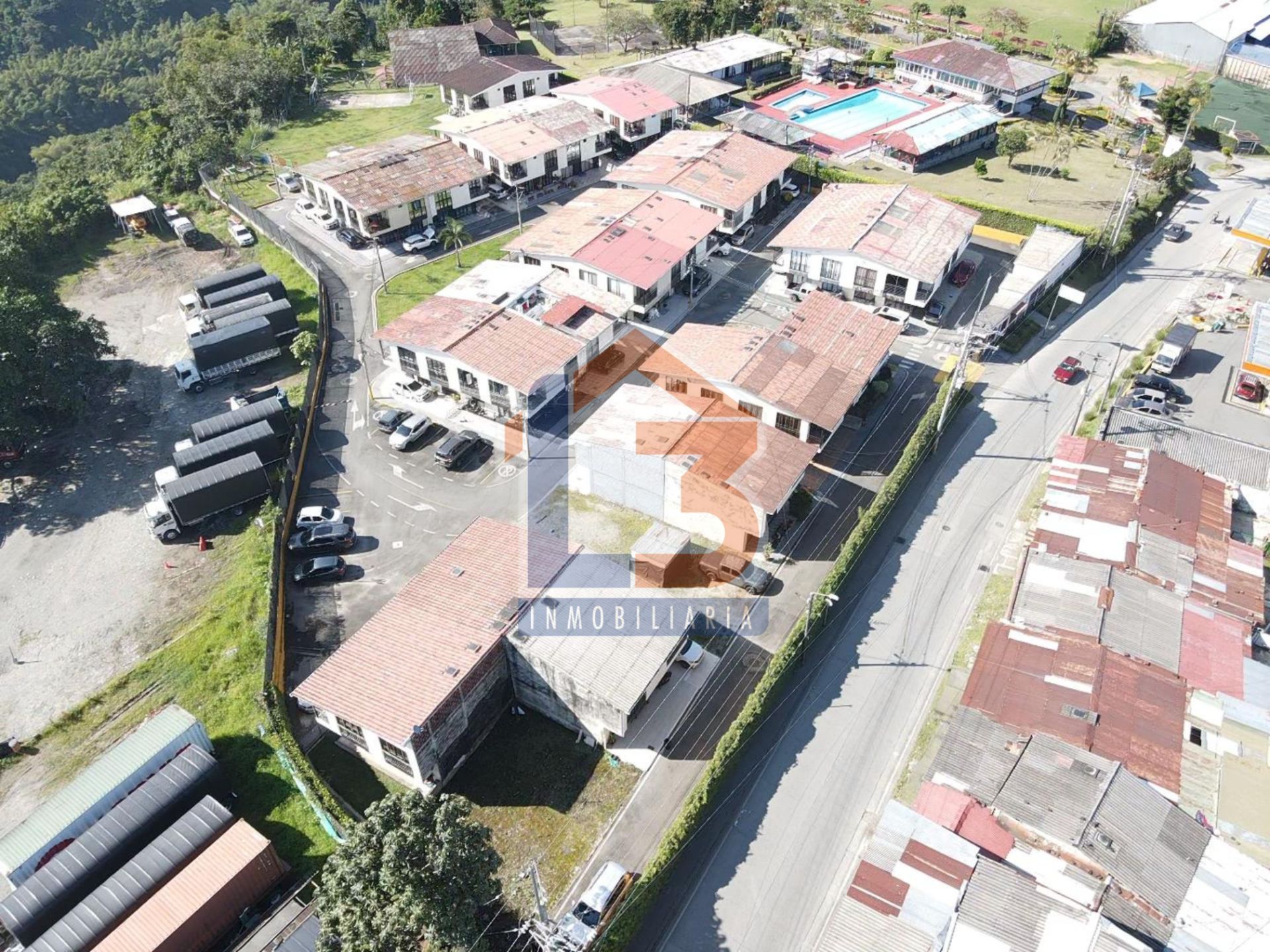 SE VENDE LOTE AL SUR  6..jpg