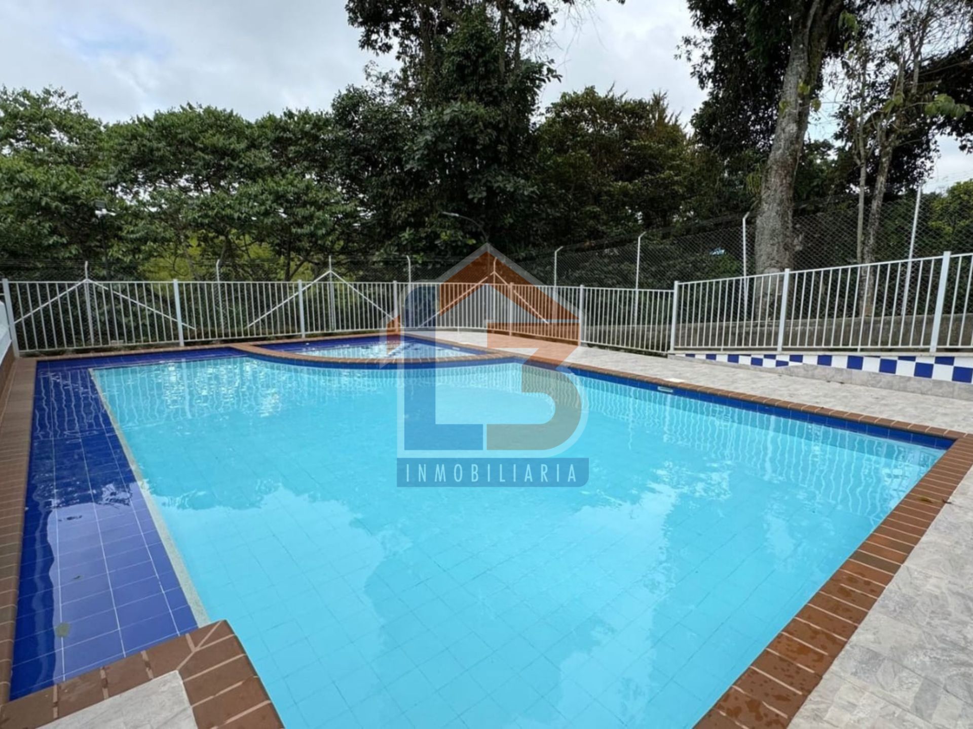 SE VENDE CASA AL NORTE  29..jpg