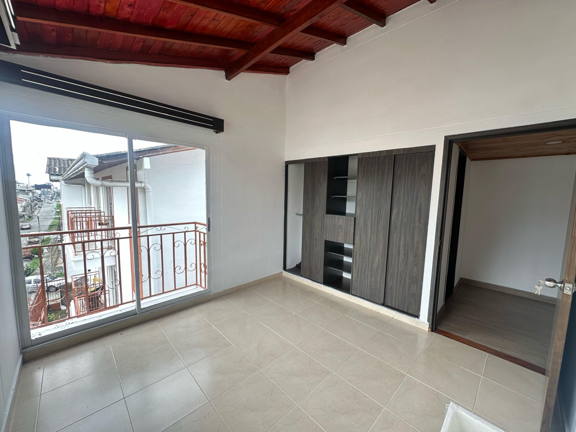 SE VENDE APARTAMENTO CONJUNTO RESIDENCIAL LOS SAUCES  (3).jpg