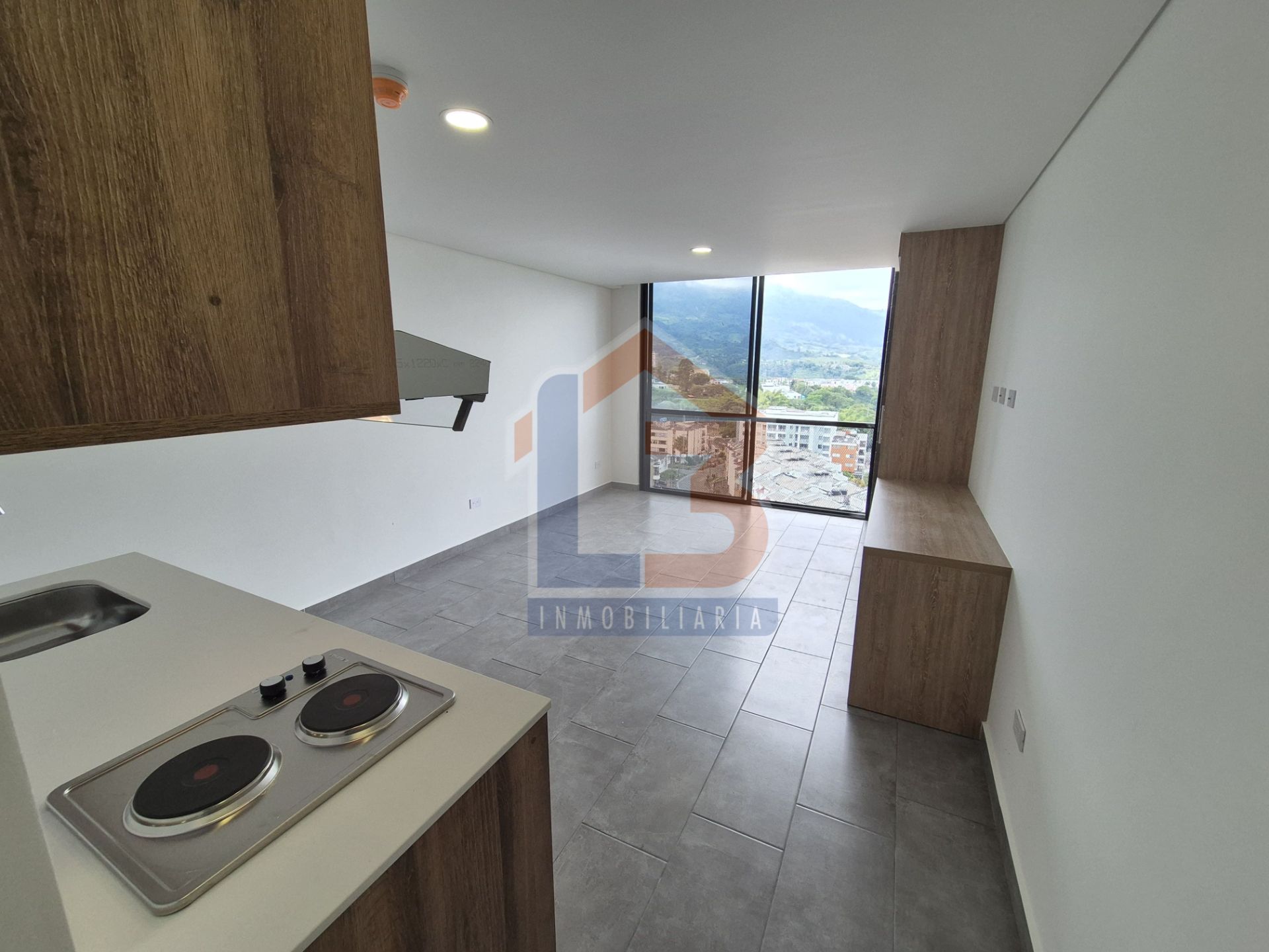 SE VENDE APARTAESTUDIO EN EL NORTE 1..jpg