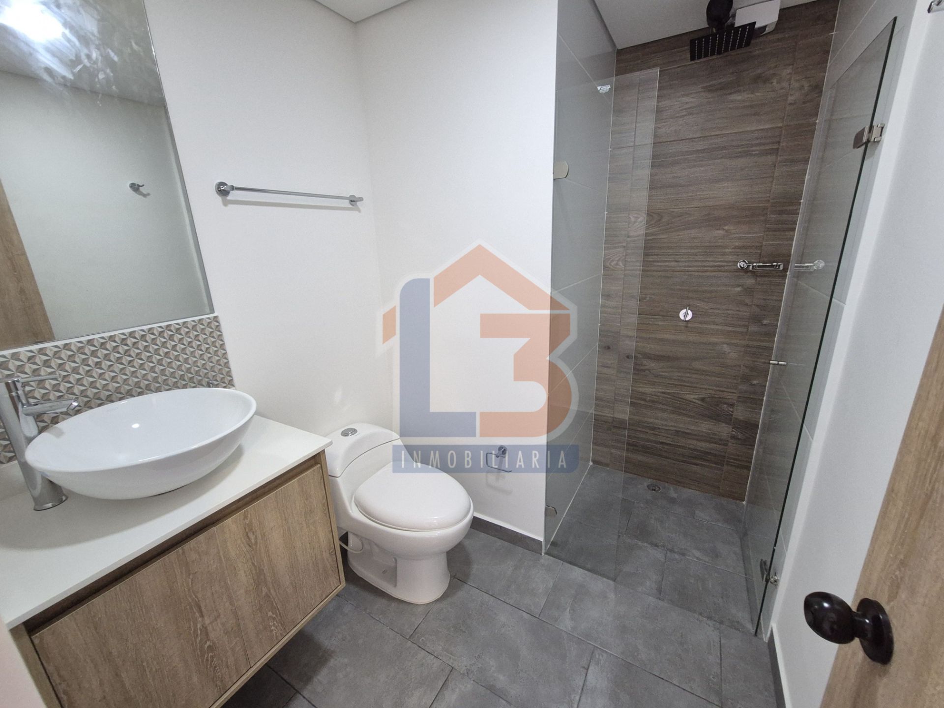 SE VENDE APARTAESTUDIO EN EL NORTE 16..jpg