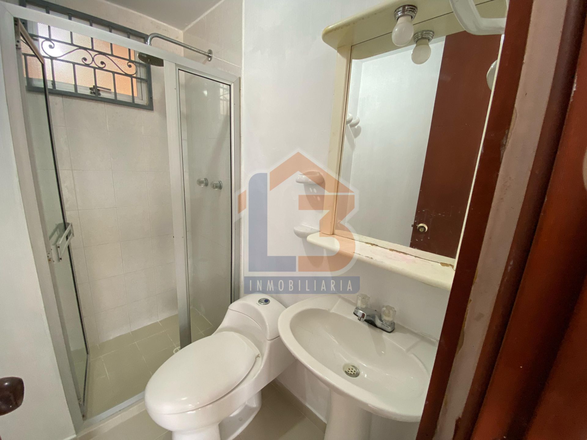 SE VENDE APARTAMENTO EN MEDELLÍN  24..jpg