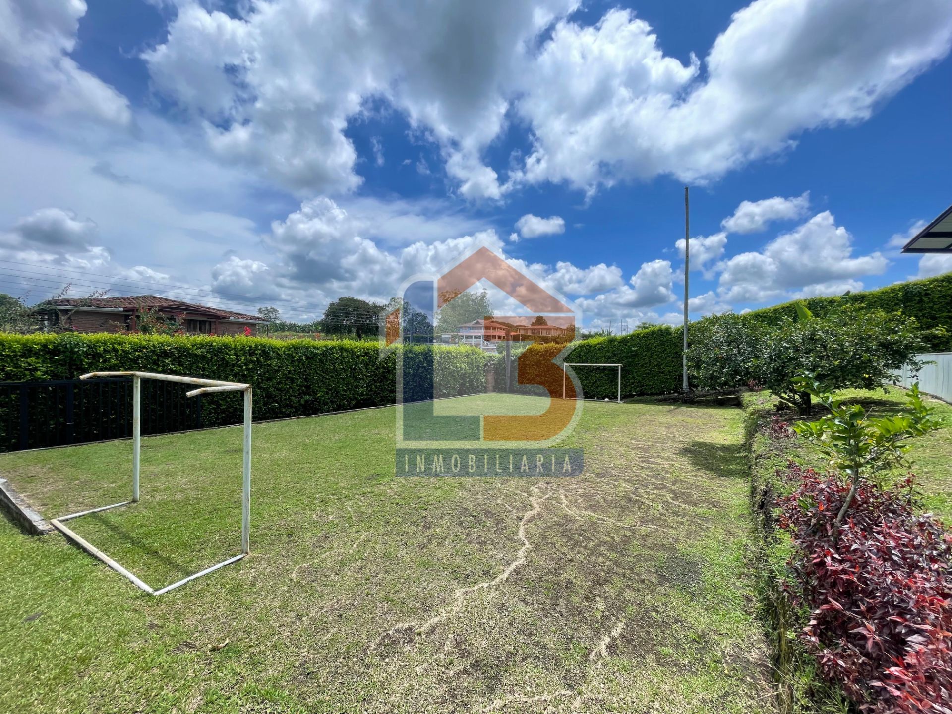 SE VENDE  CHALET VIA EL VALLE  (6).jpg