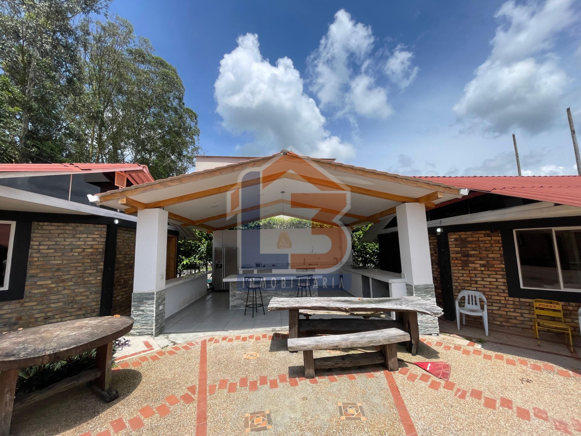 SE VENDE  CHALET VIA EL VALLE  (28).jpg