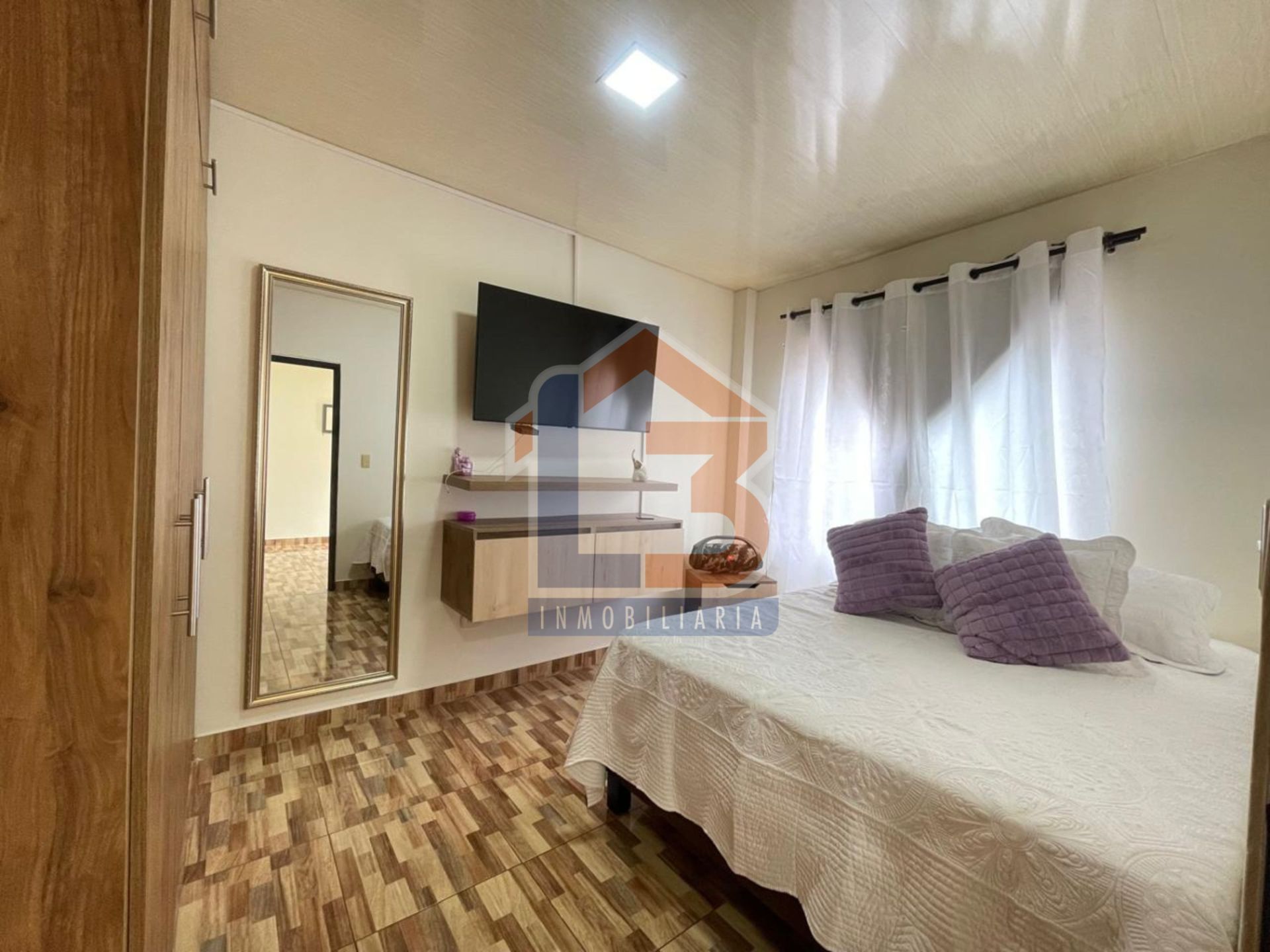 SE VENDE CASA EN EL BARRIO LA GRECIA  14..jpg