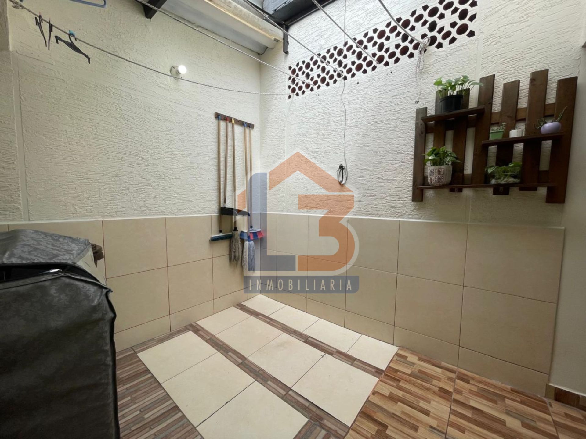SE VENDE CASA EN EL BARRIO LA GRECIA  24..jpg