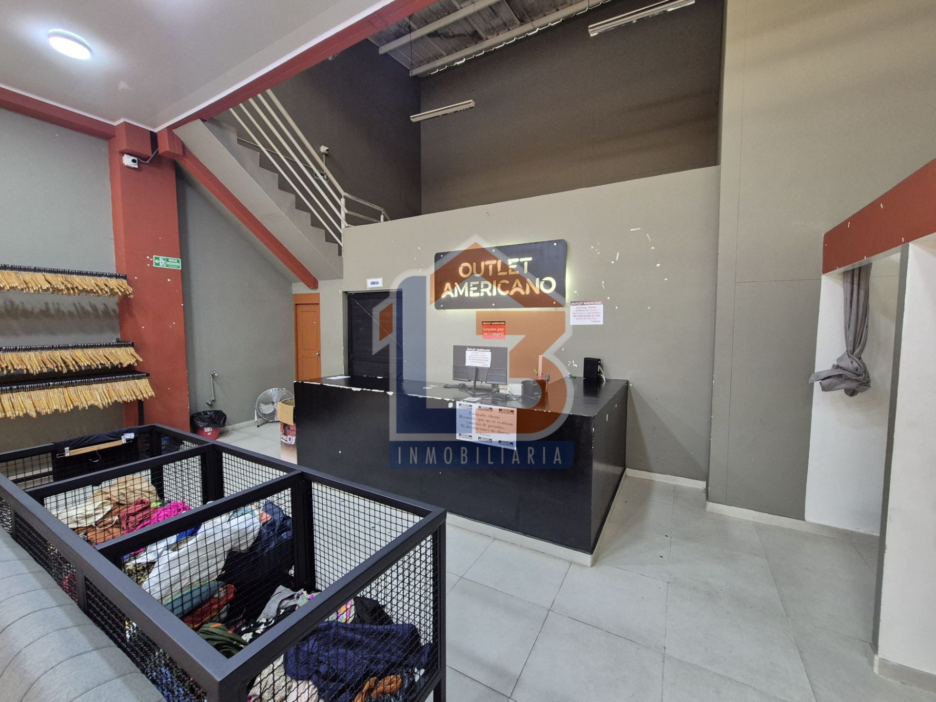 SE VENDE LOCAL COMERCIAL EN EL CENTRO 14..jpg