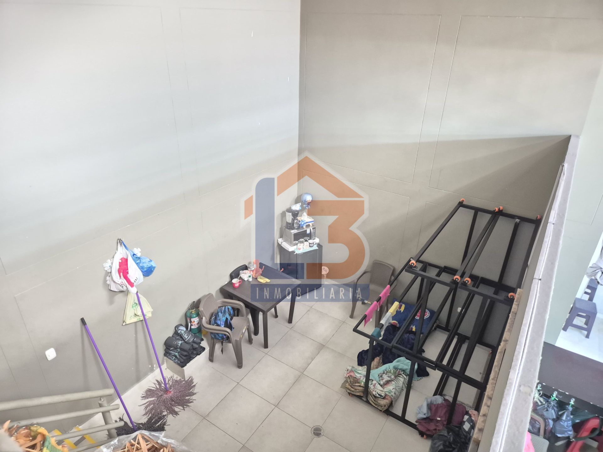 SE VENDE LOCAL COMERCIAL EN EL CENTRO 19..jpg