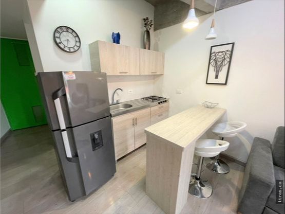 SE VENDE APARTAESTUDIO EN LA CASTELLANA 13..jpeg