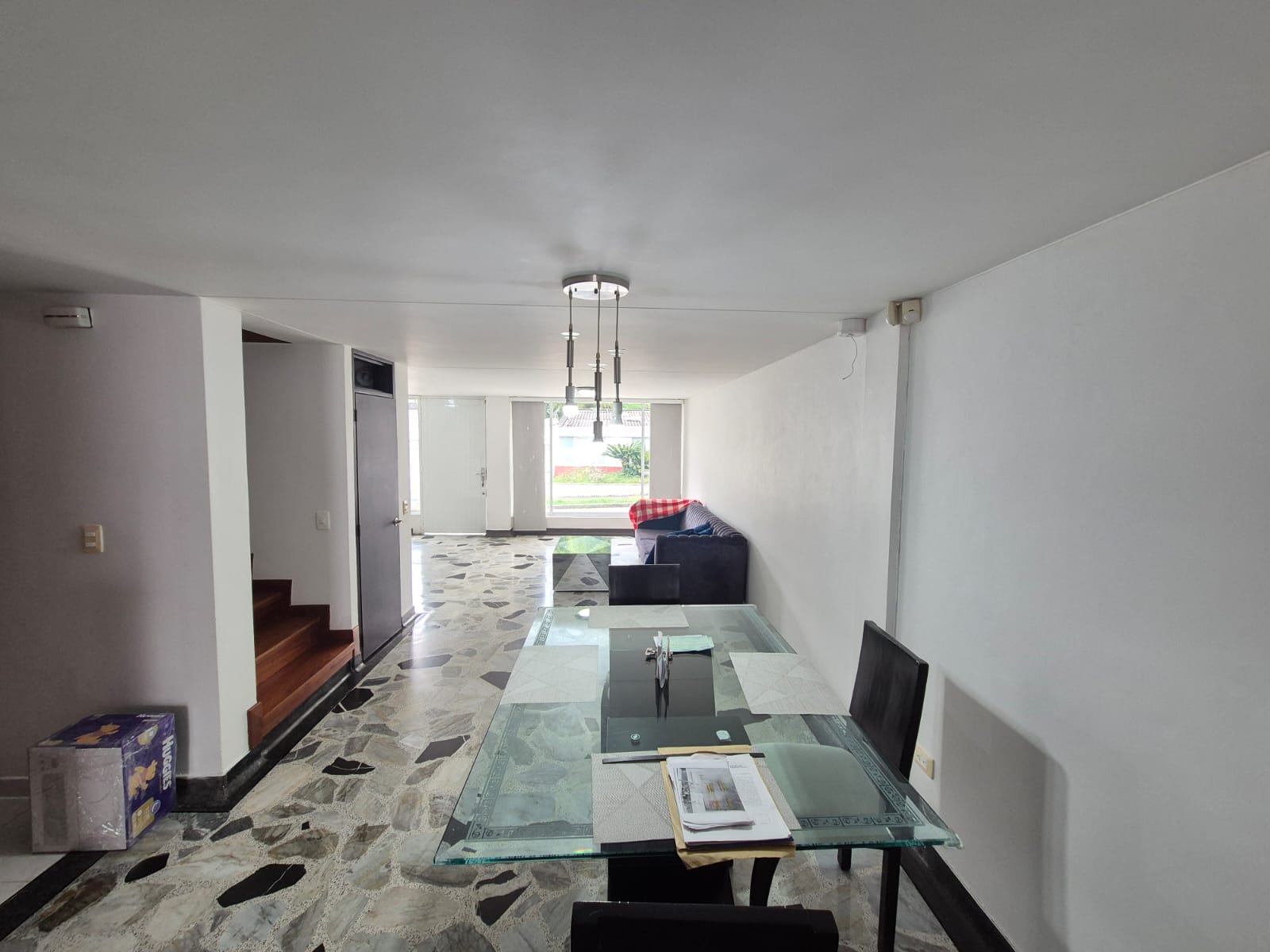 SE ARRIENDA CASA BARRIO PROFESIONALES 6..jpg