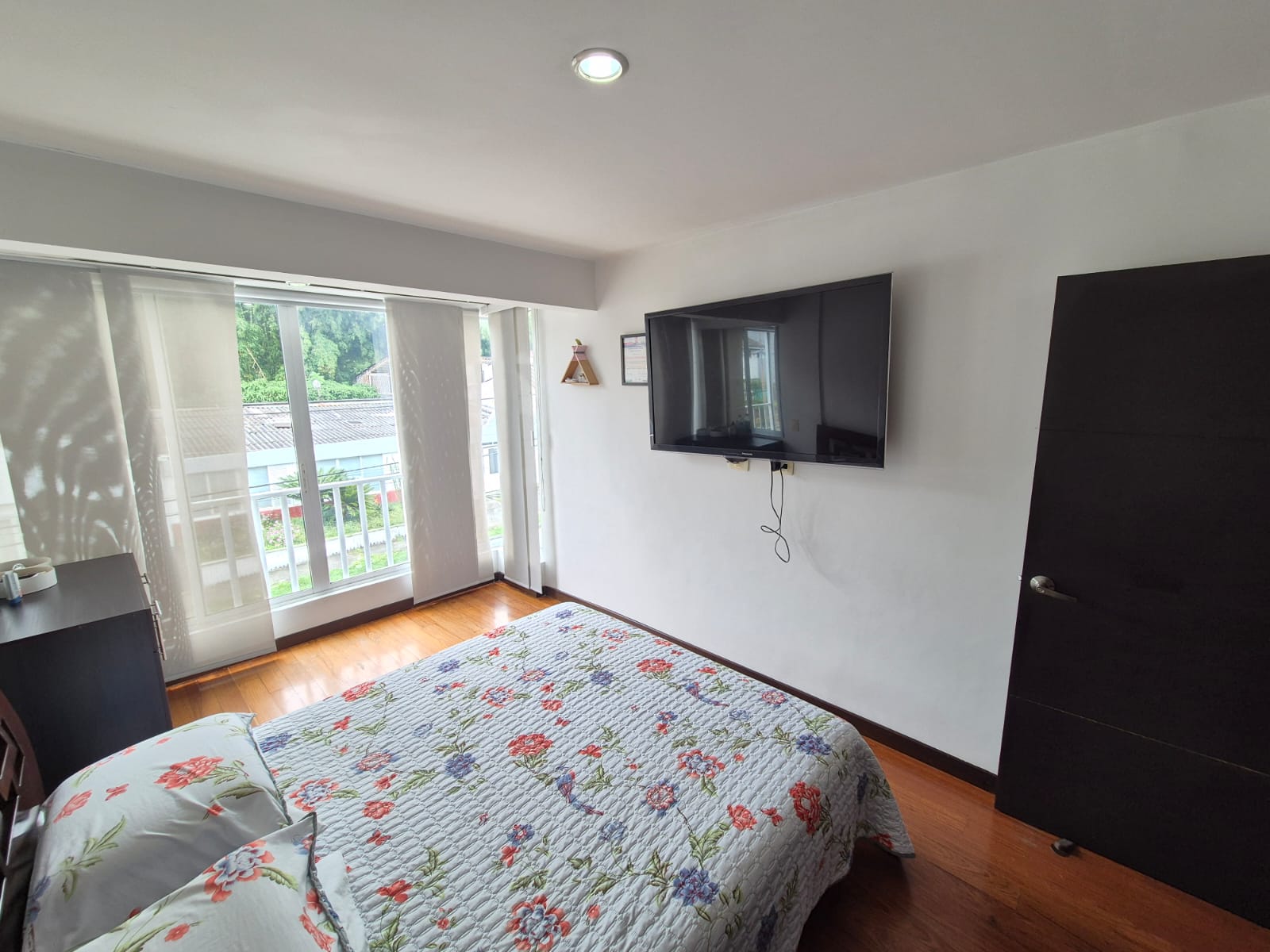 SE ARRIENDA CASA BARRIO PROFESIONALES 17..jpg