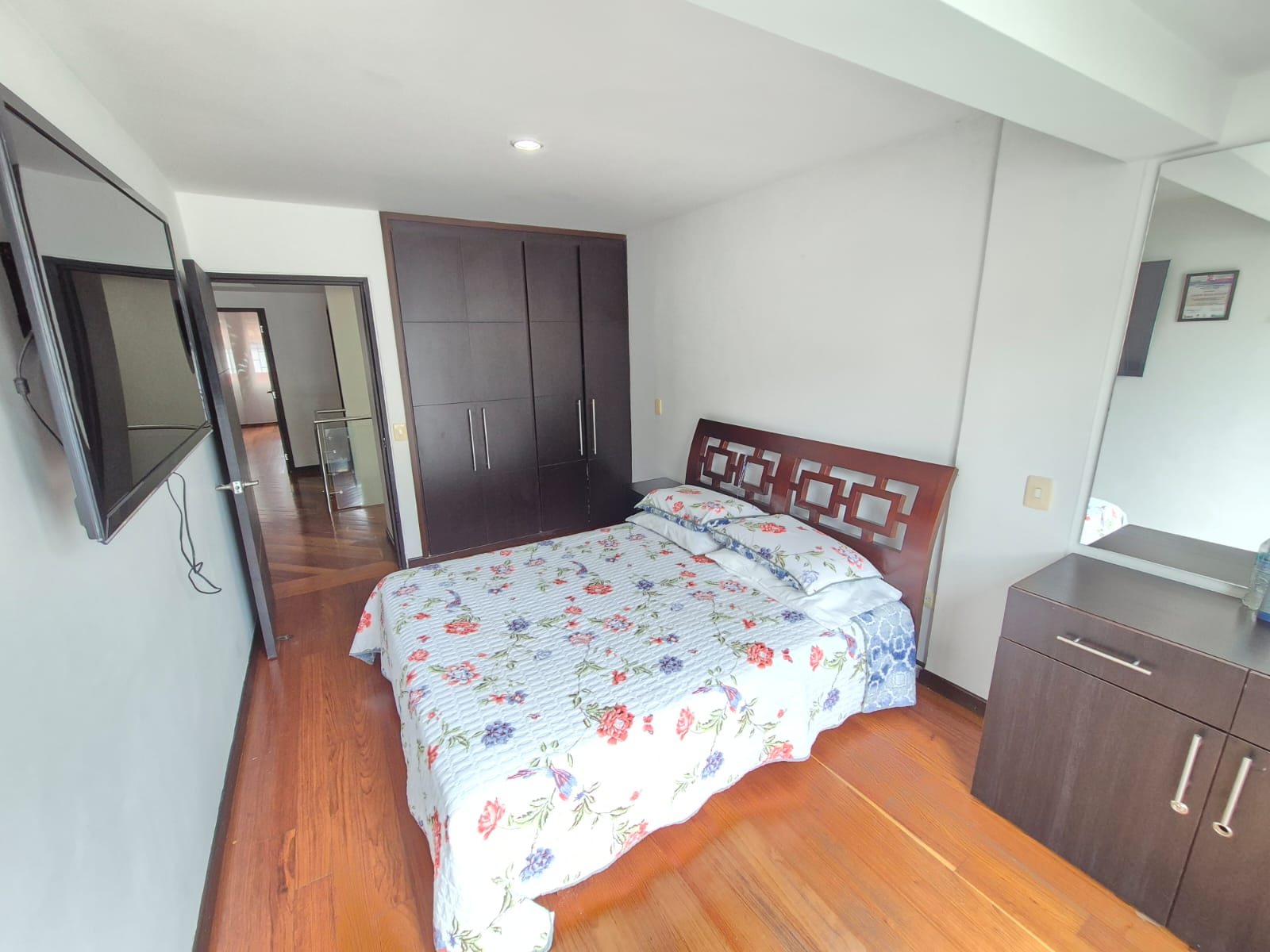 SE ARRIENDA CASA BARRIO PROFESIONALES 18..jpg