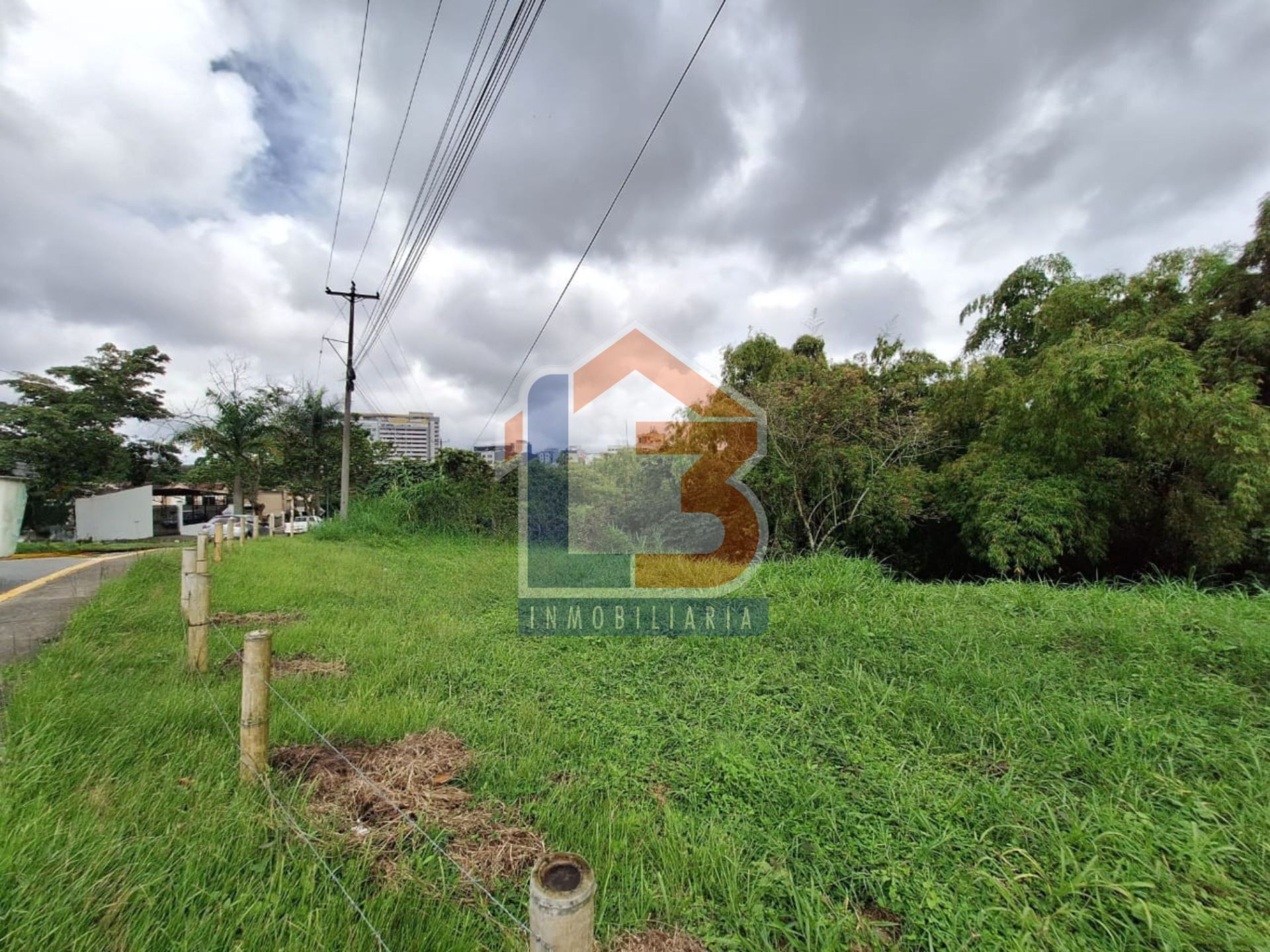SE VENDE LOTE PARA PROYECTO  13..jpg