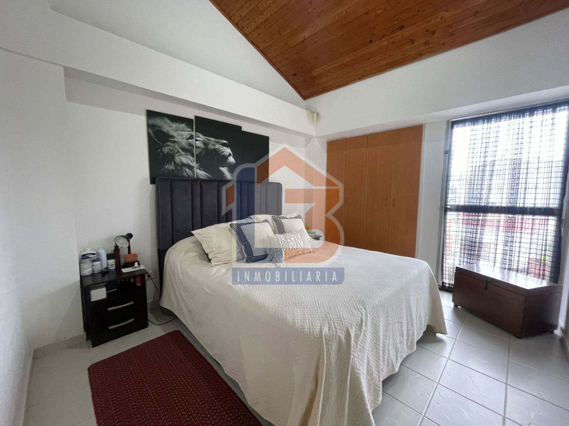 SE VENDE APARTAMENTO EN EL NORTE  (18).jpg