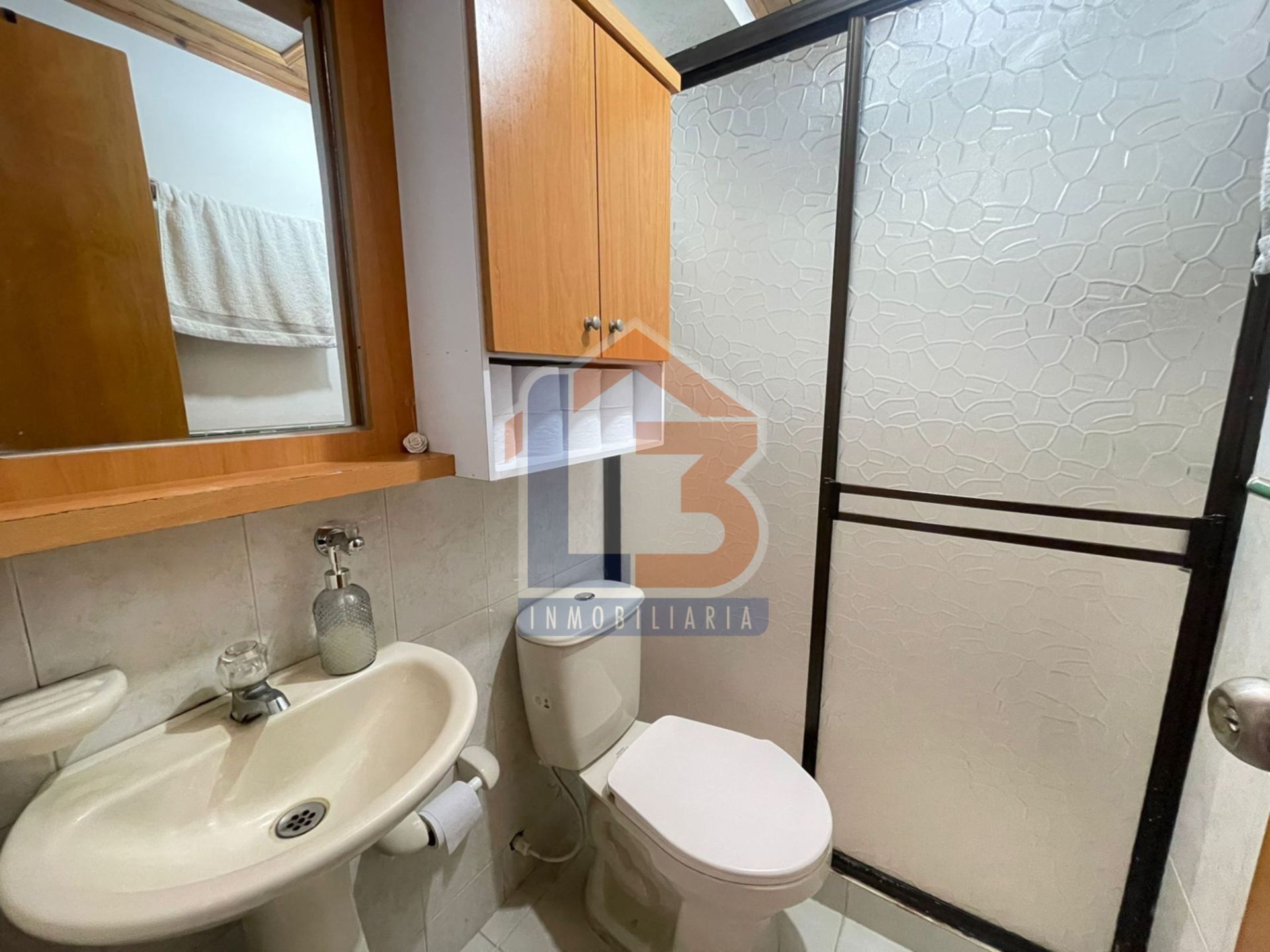 SE VENDE APARTAMENTO EN EL NORTE  (25).jpg