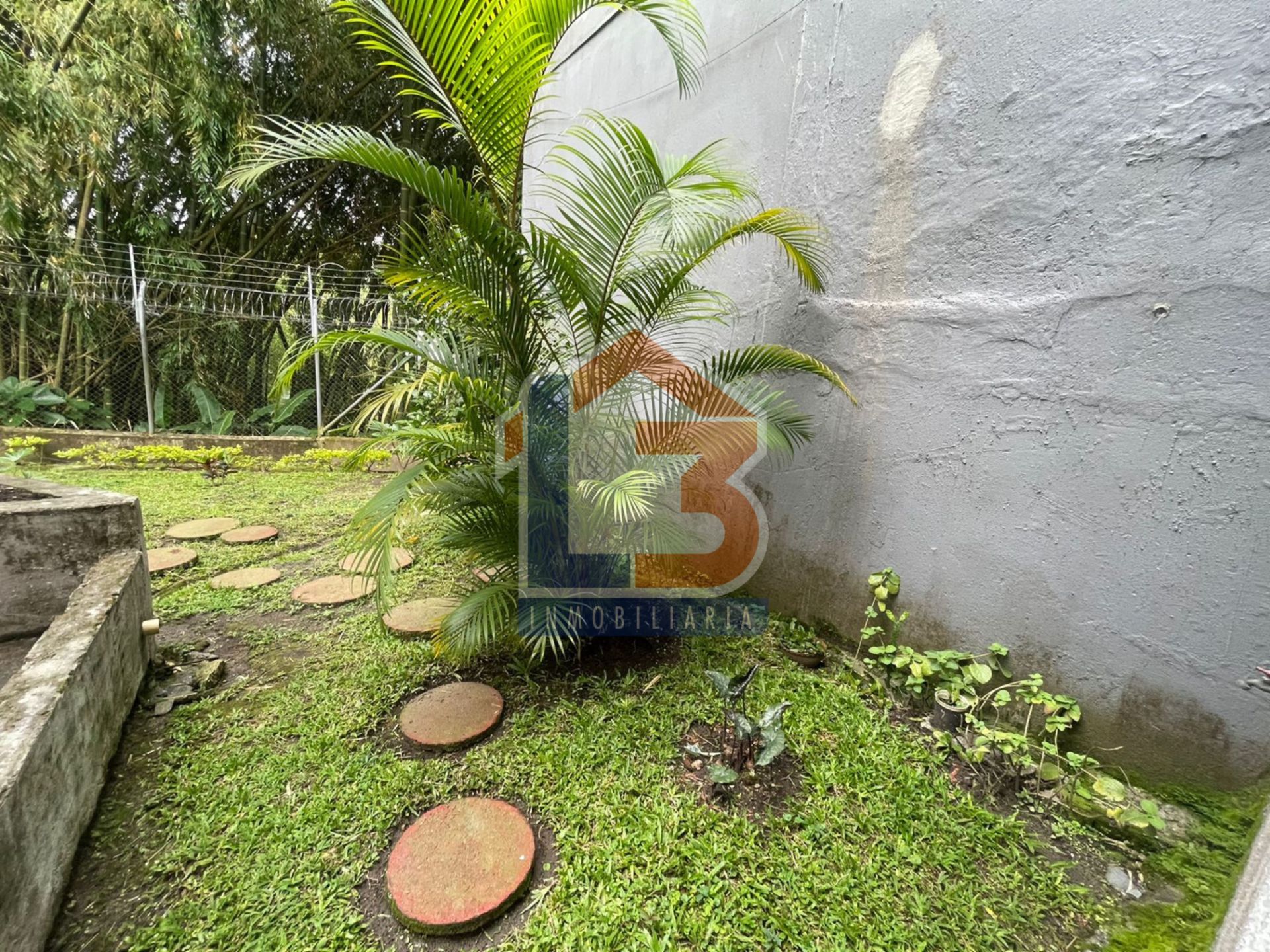 SE VENDE APARTAMENTO EN EL NORTE  (28).jpg