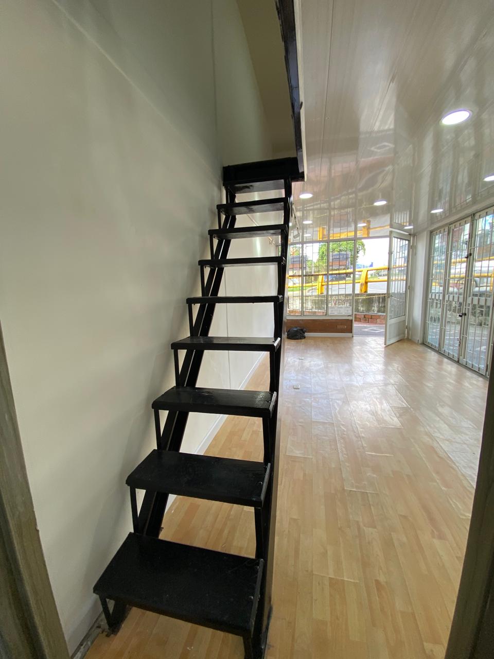 SE VENDE LOCAL SECTOR CENTRO 21..jpg