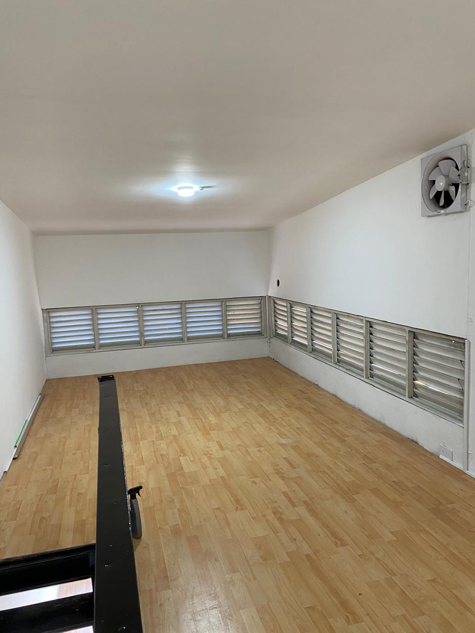 SE VENDE LOCAL SECTOR CENTRO 22..jpg