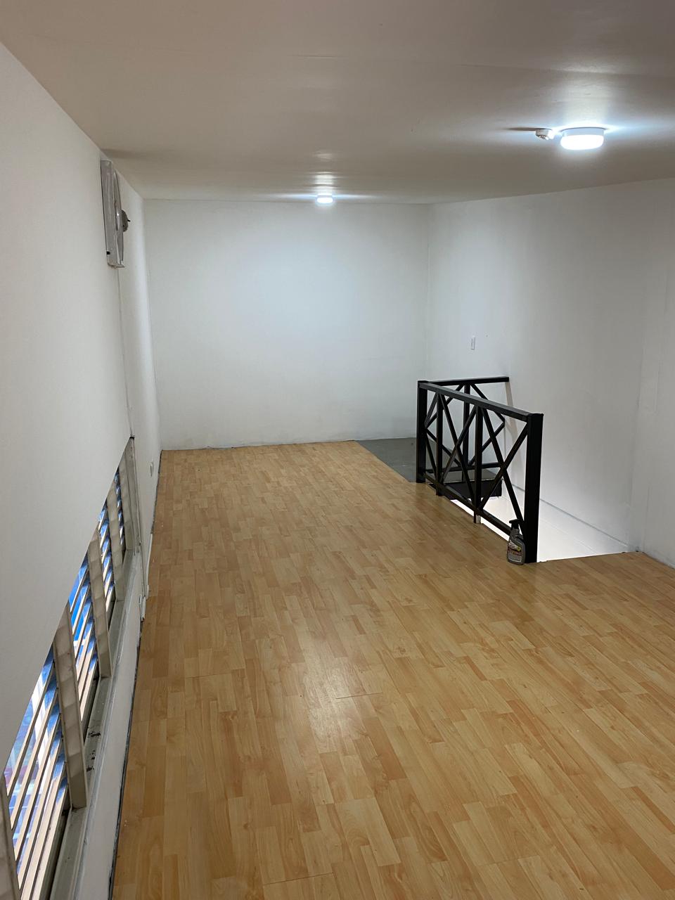 SE VENDE LOCAL SECTOR CENTRO 25..jpg