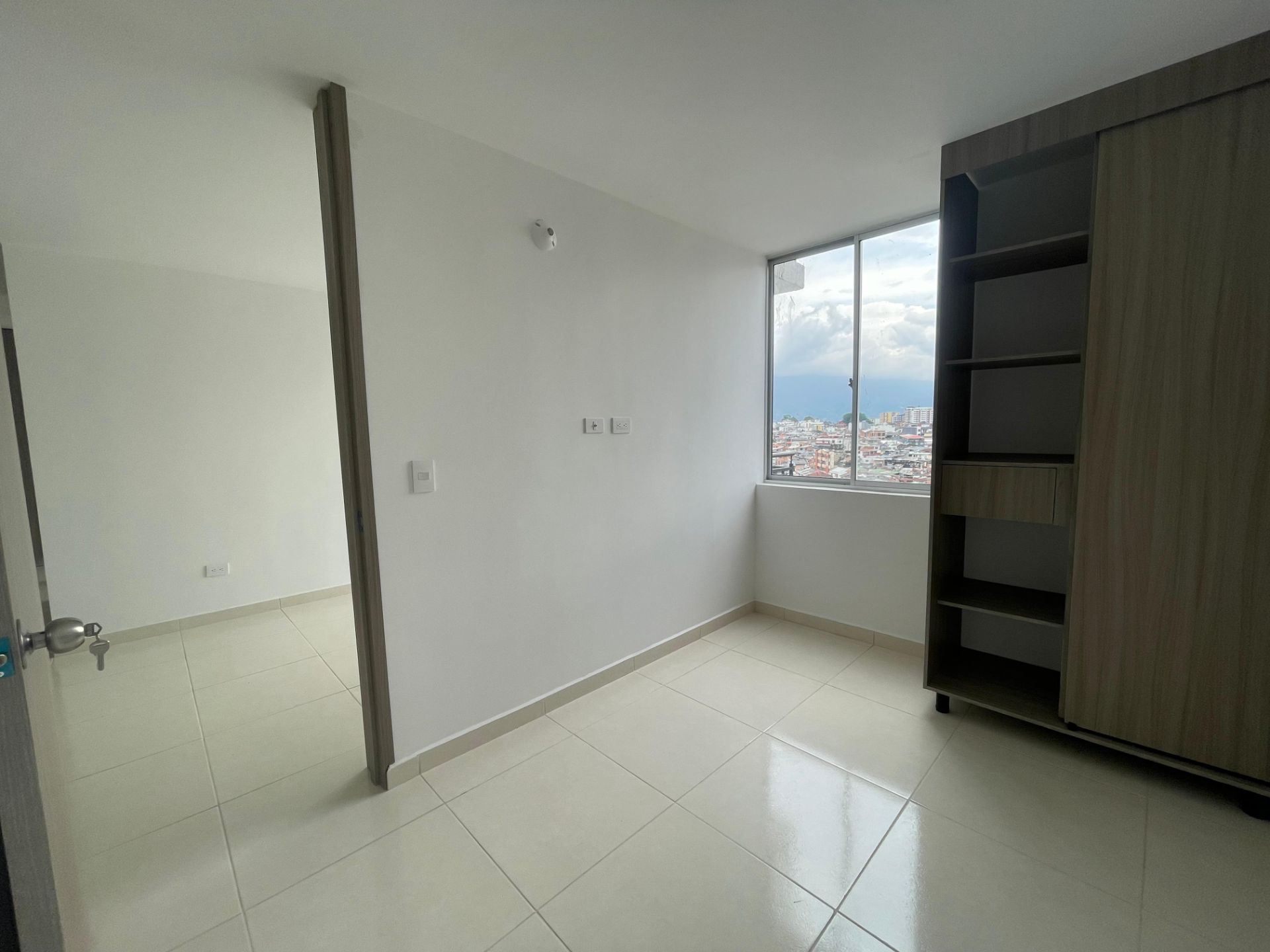 GRANADA CENTER 1202 (24).jpeg